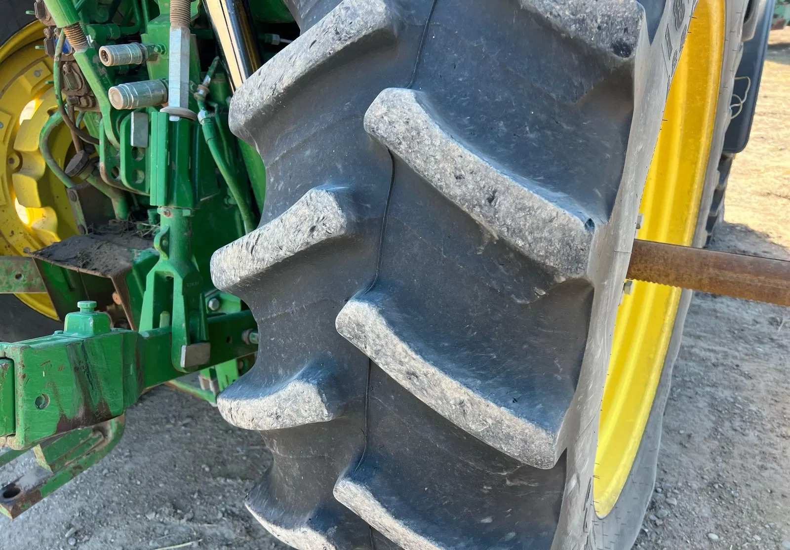 2019 John Deere 6155R