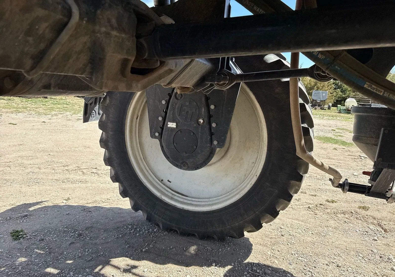 2019 Apache AS1240