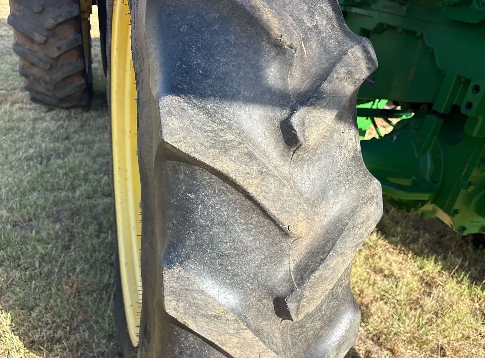 2011 John Deere 8260R