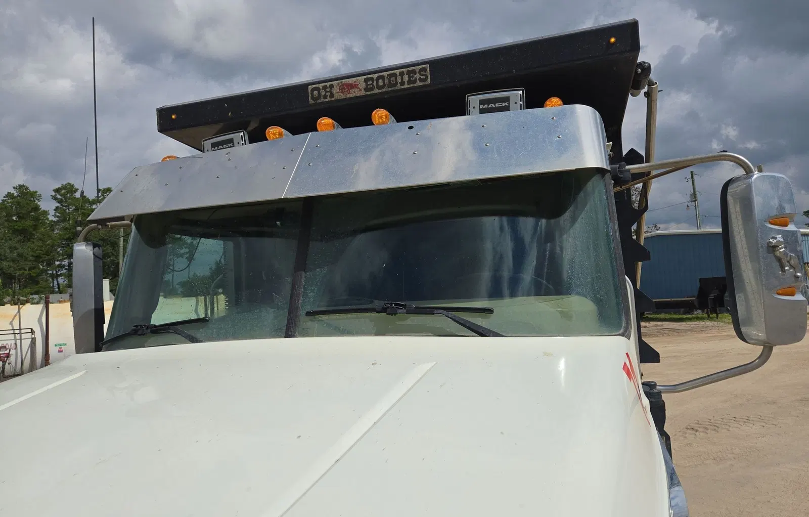 2019 Mack Granite