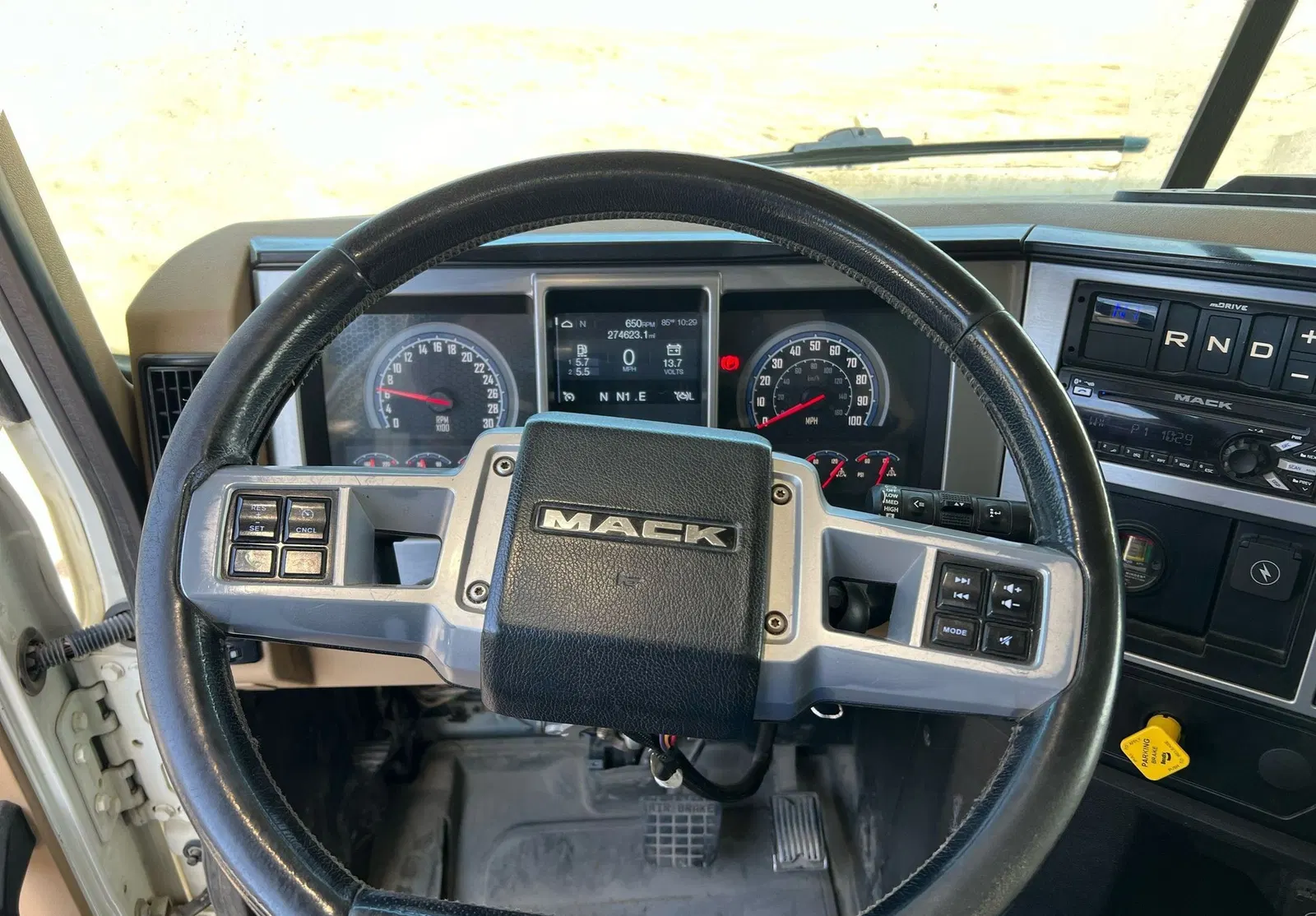 2019 Mack Granite