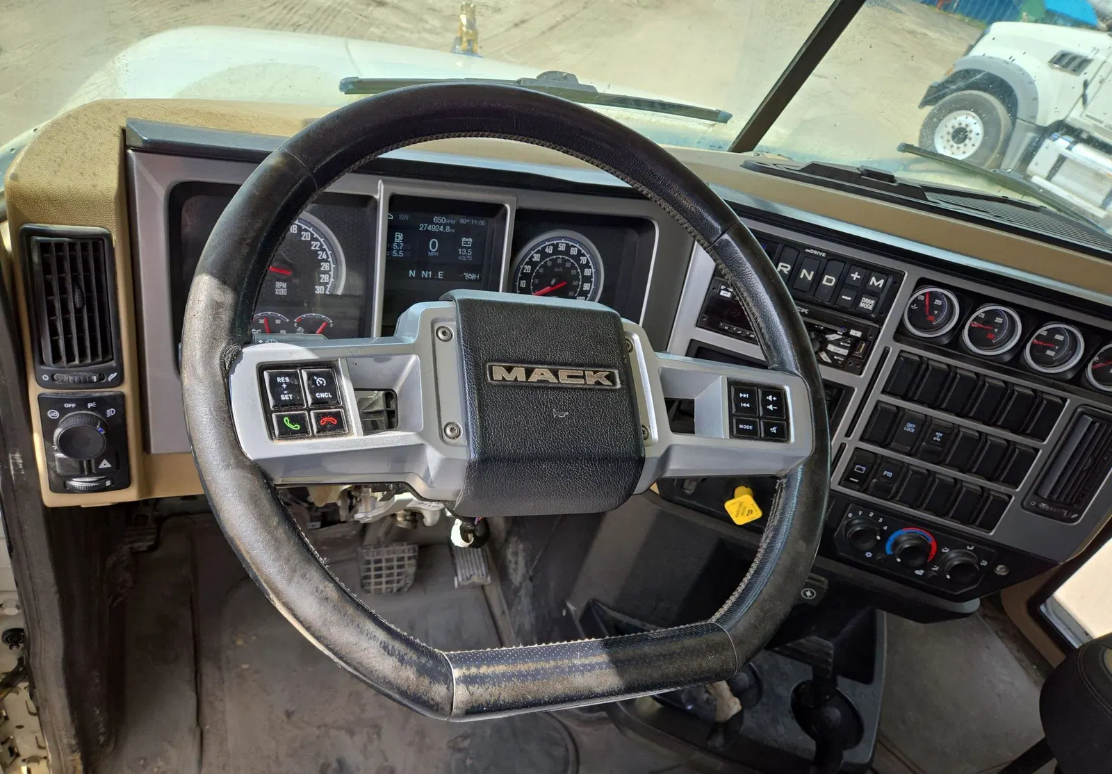 2019 Mack Granite