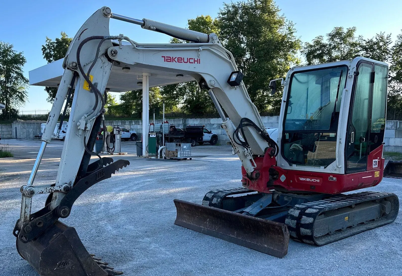 2016 Takeuchi TB260
