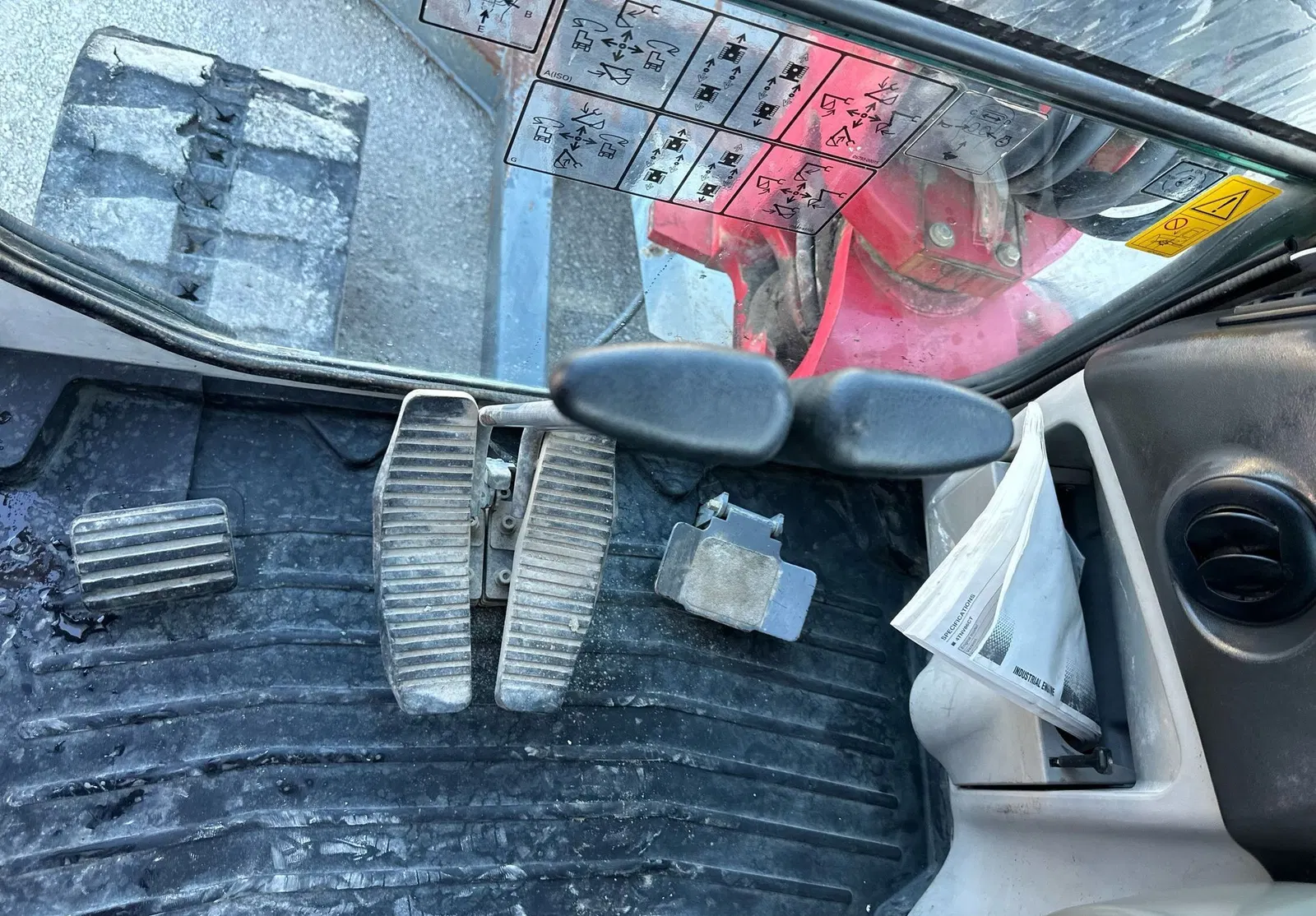 2016 Takeuchi TB260