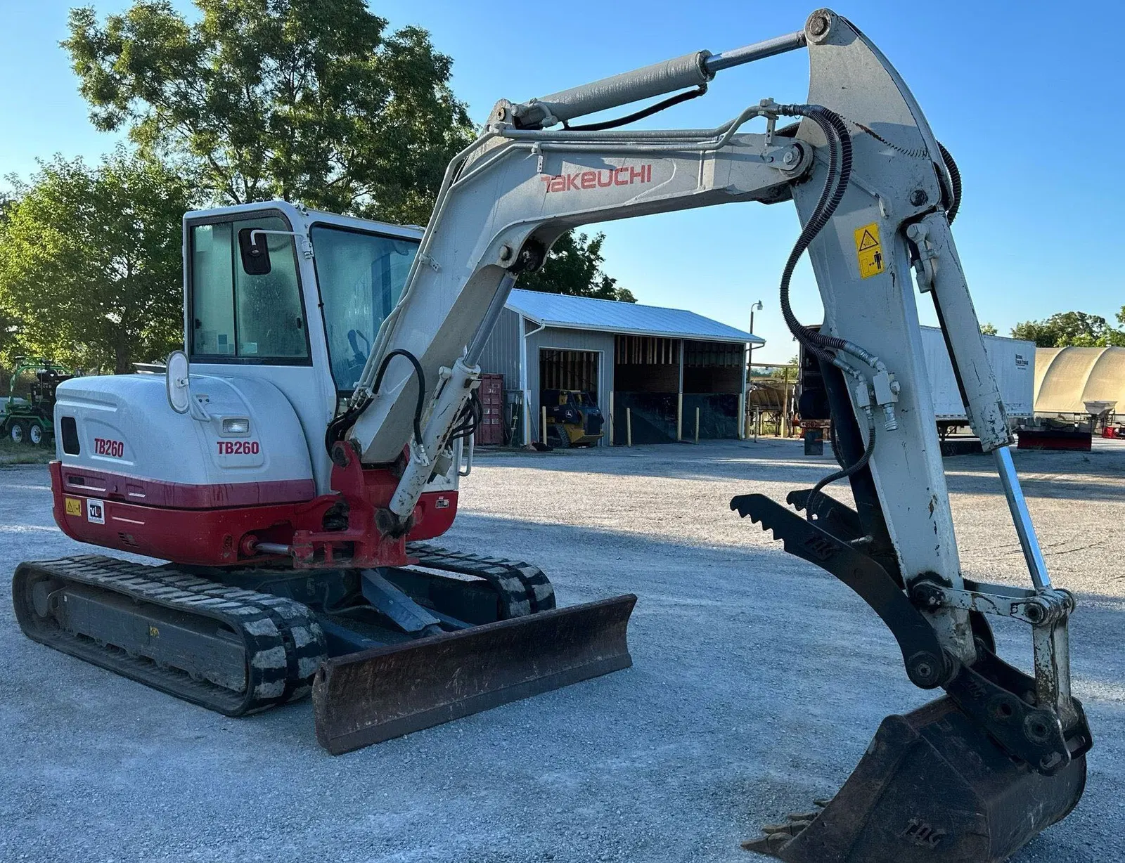 2016 Takeuchi TB260