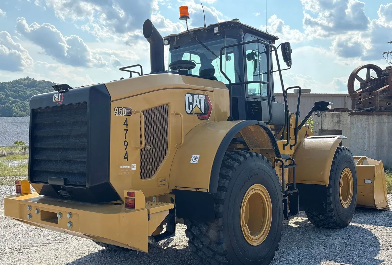 2022 Caterpillar 950GC