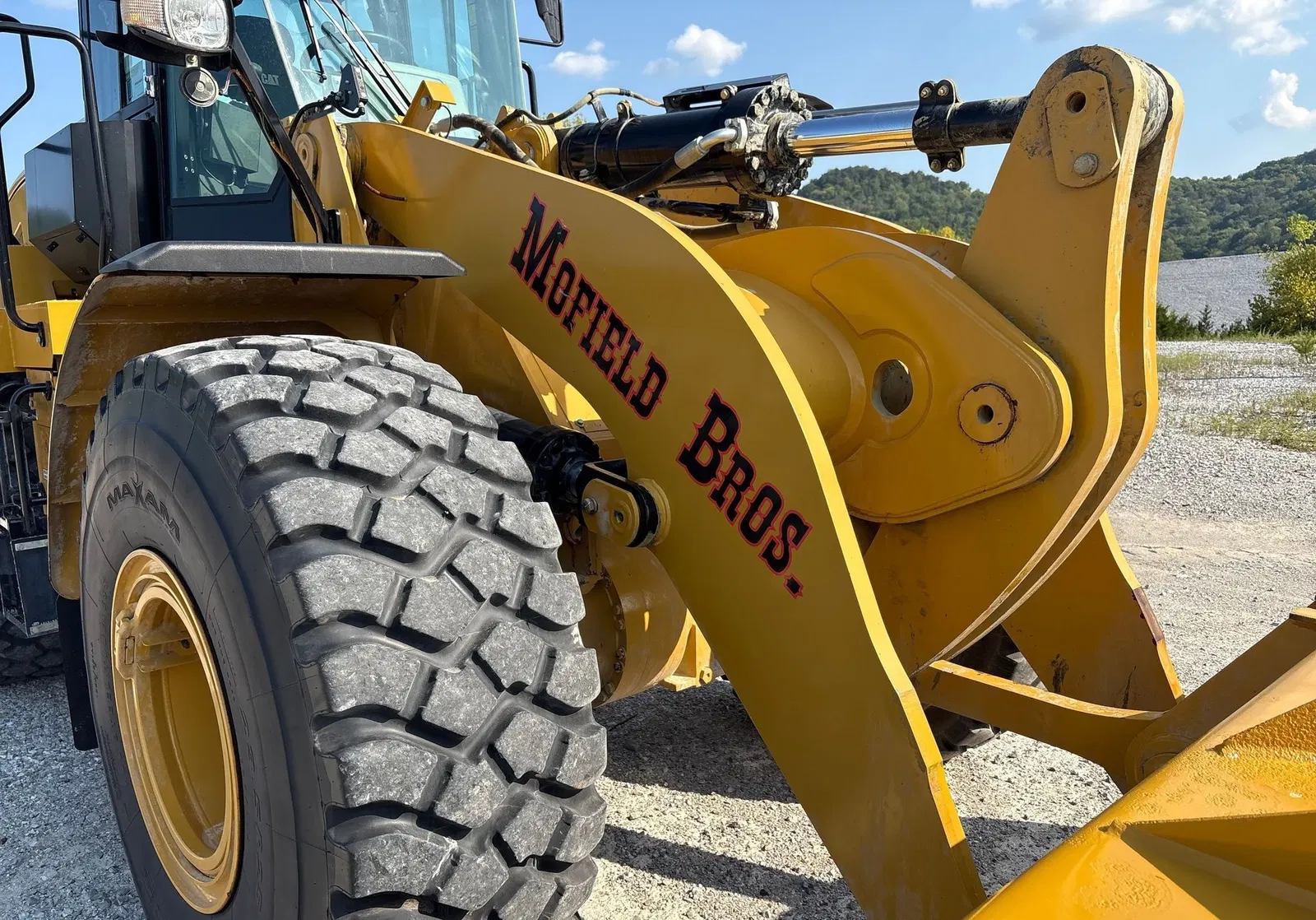 2022 Caterpillar 950GC