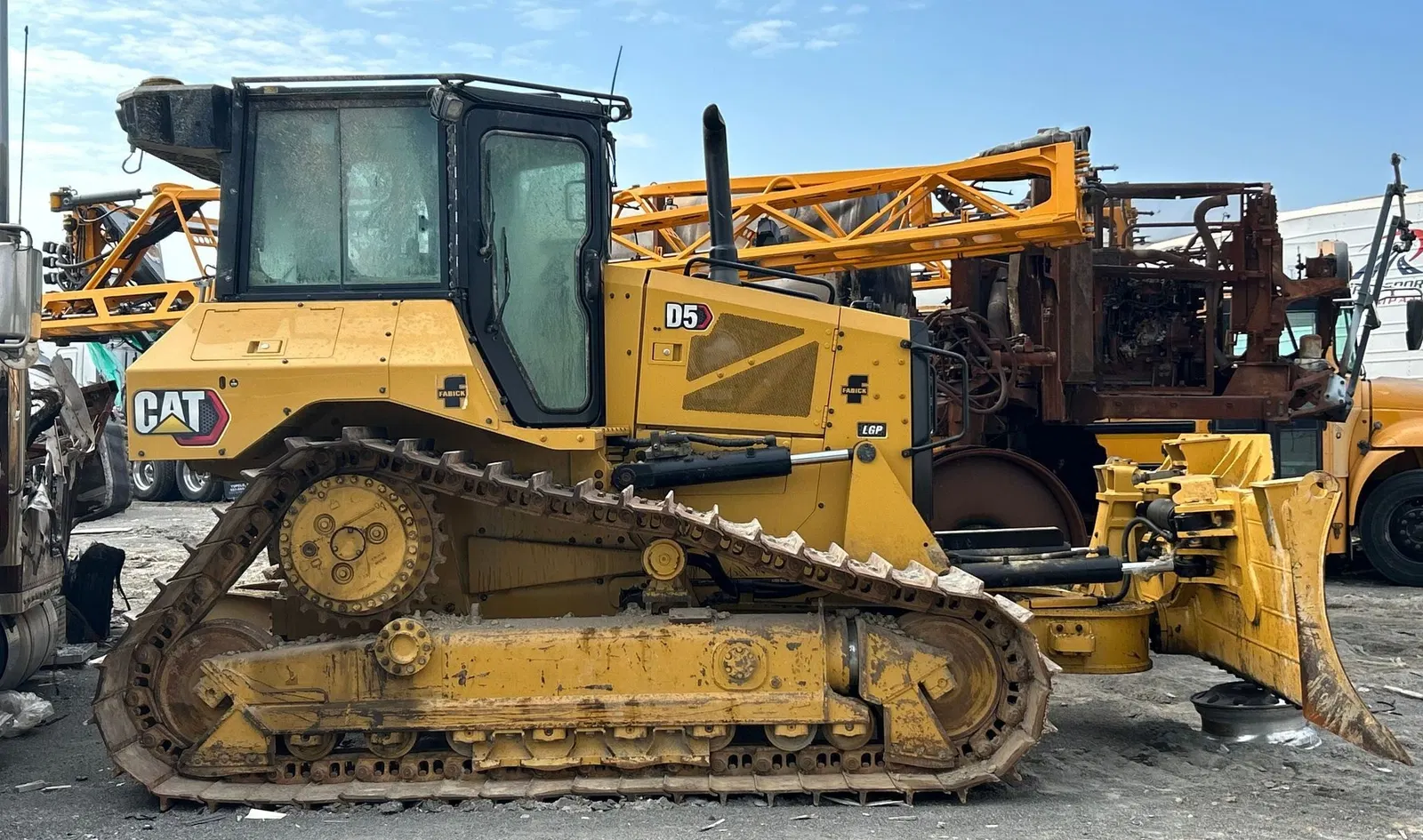 2021 Caterpillar D5