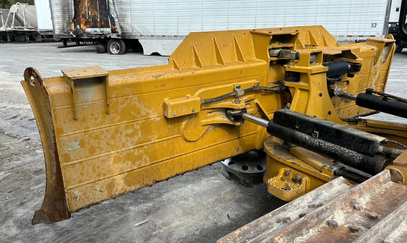 2021 Caterpillar D5