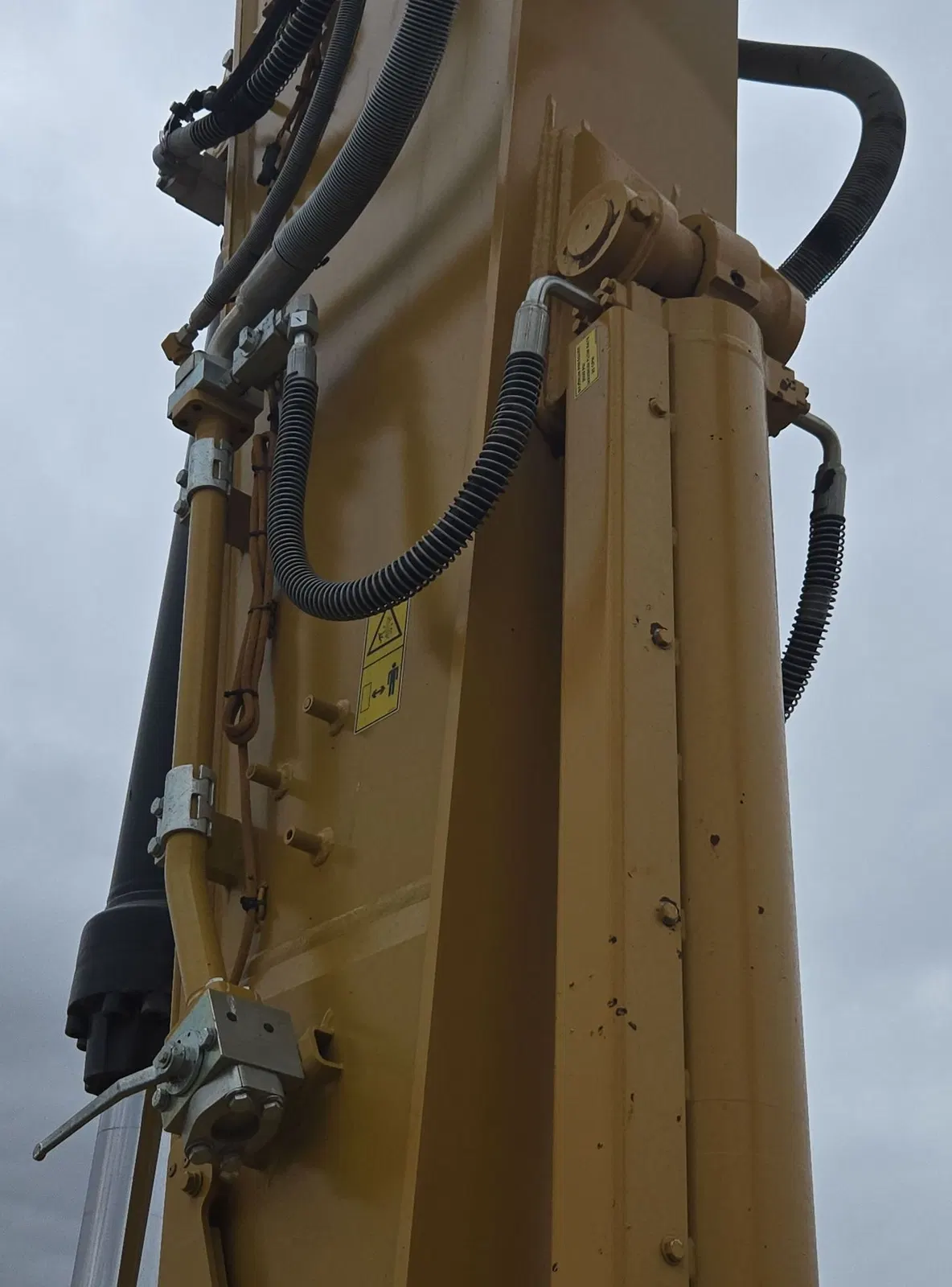 2023 Caterpillar 336