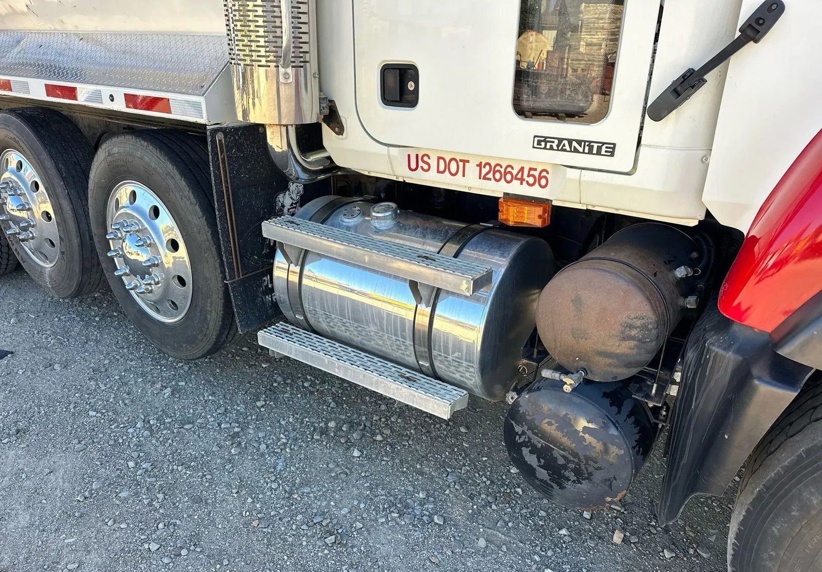 2007 Mack Granite