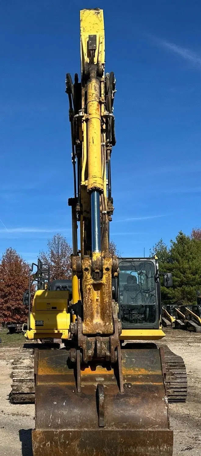 2019 Komatsu PC360LC-11