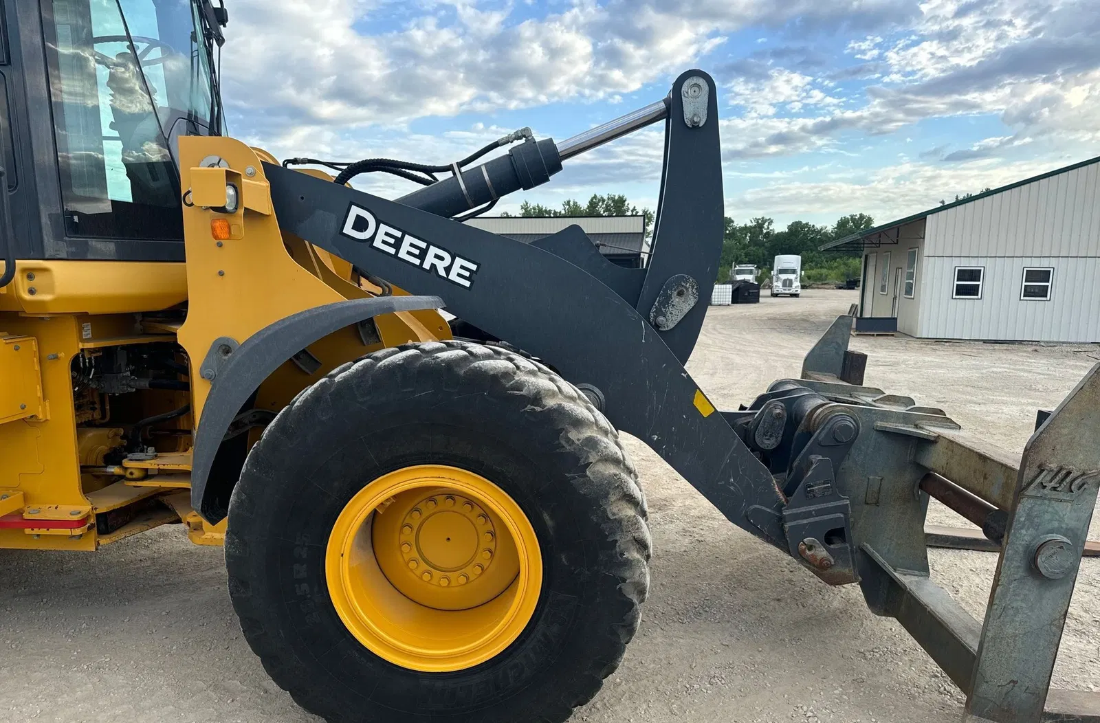 2019 John Deere 624L