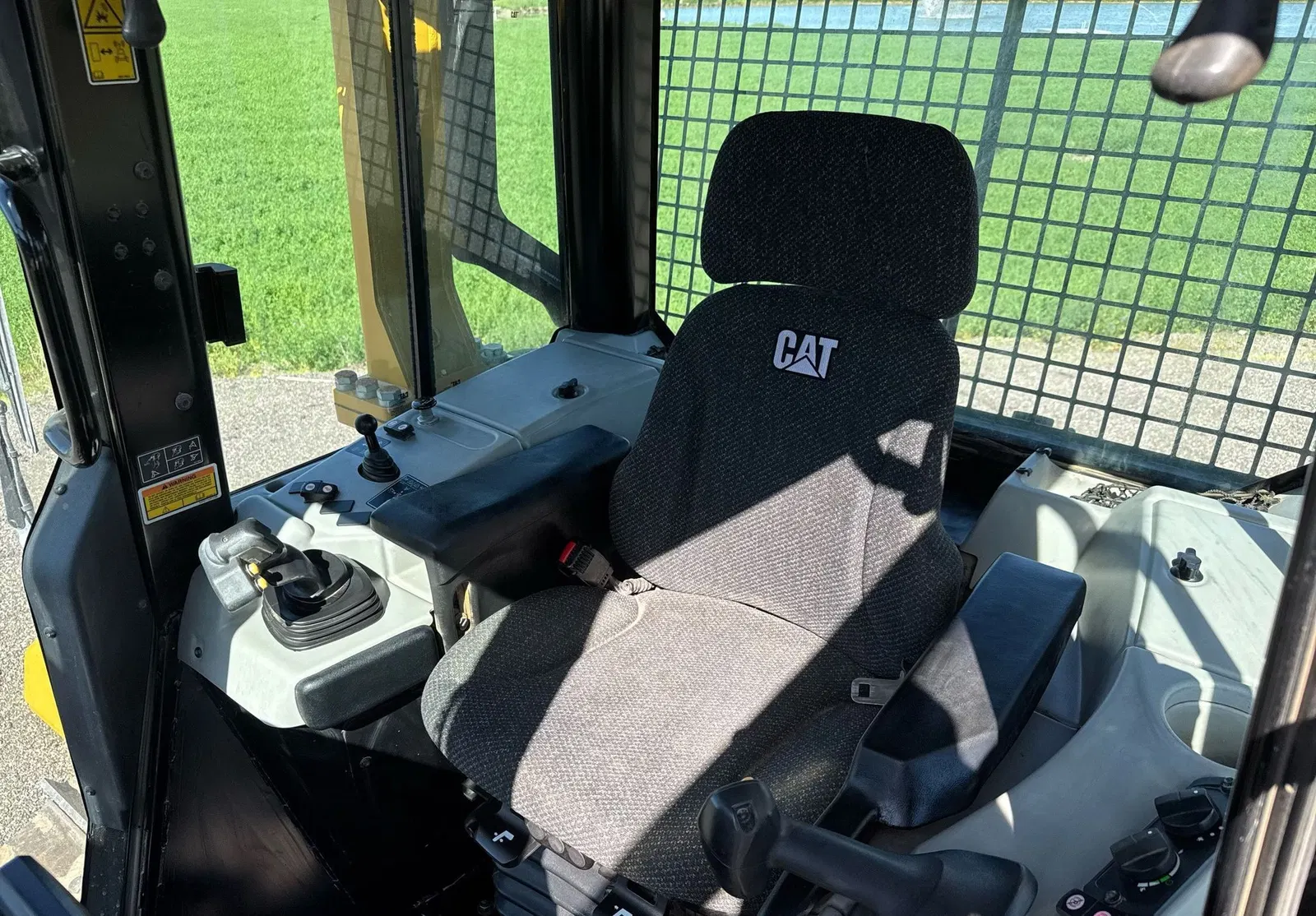 2018 Caterpillar D6N