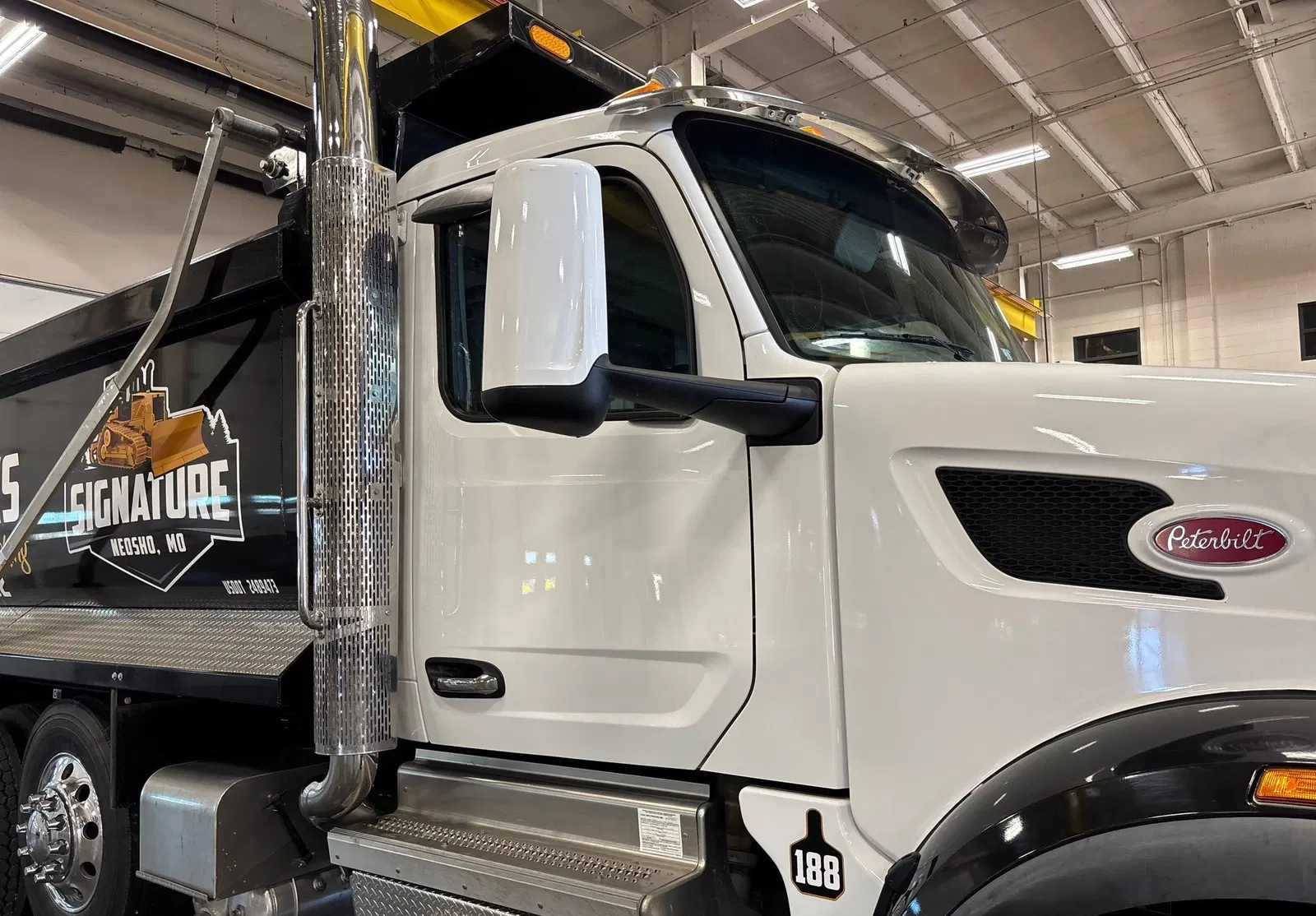 2025 Peterbilt 567