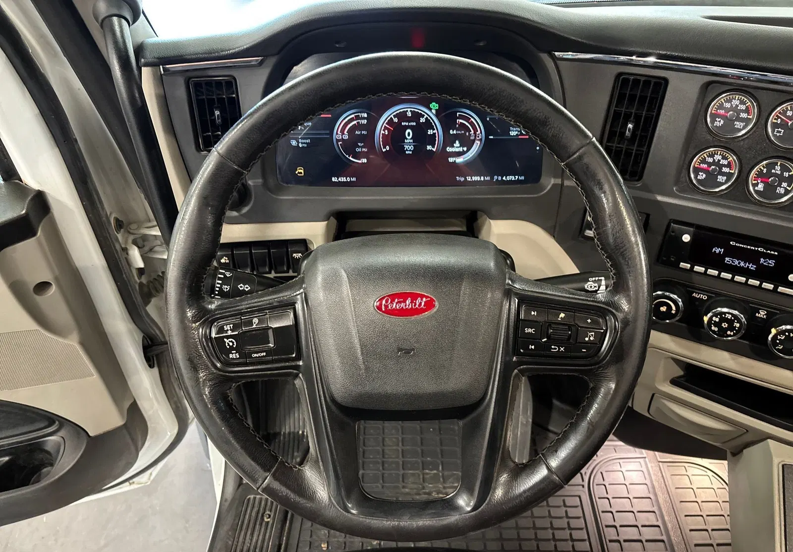 2025 Peterbilt 567