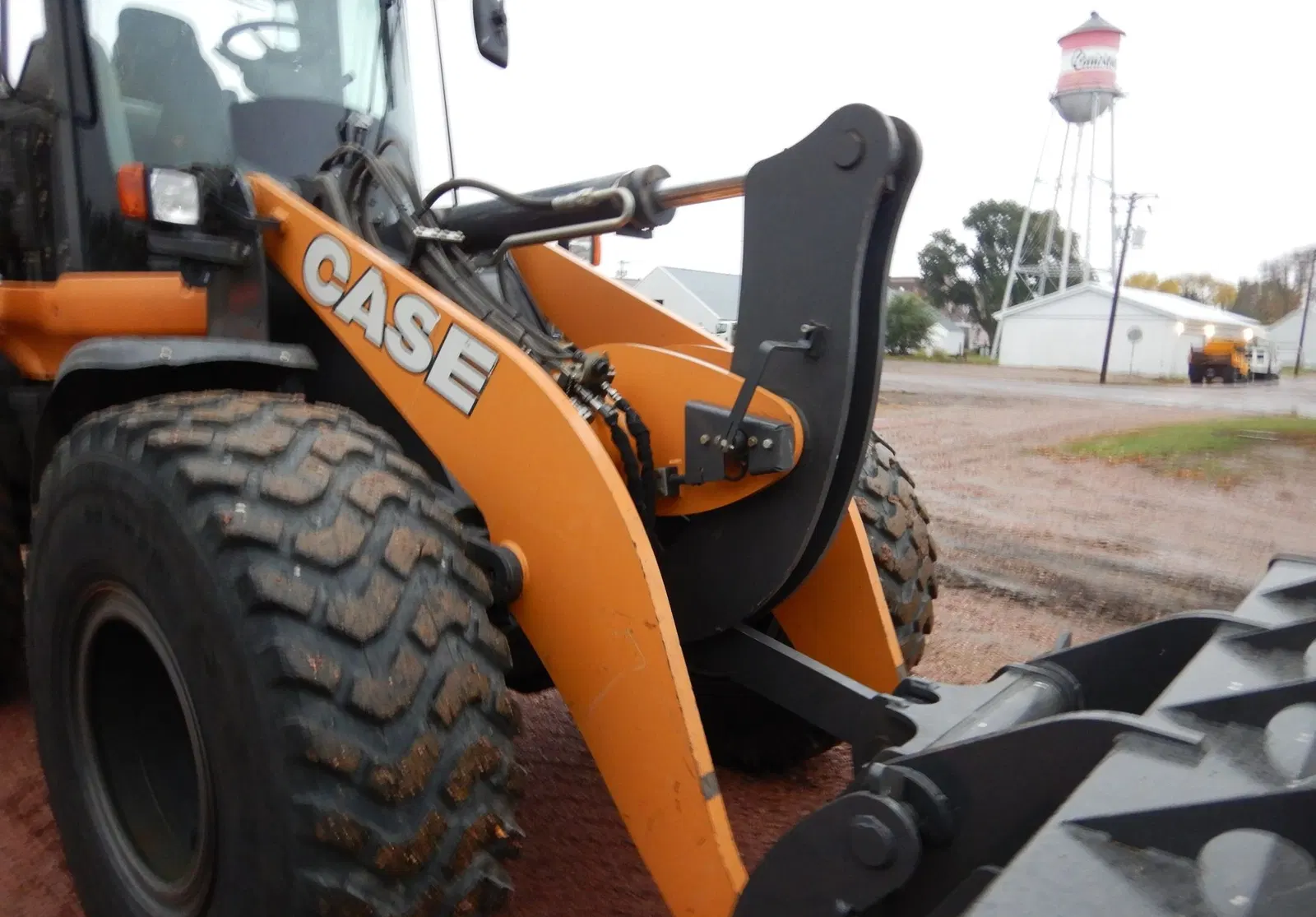 2017 Case 621G