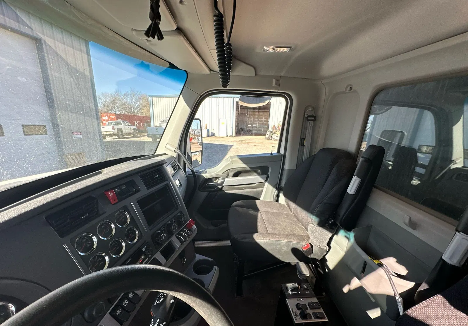 2021 Kenworth T880