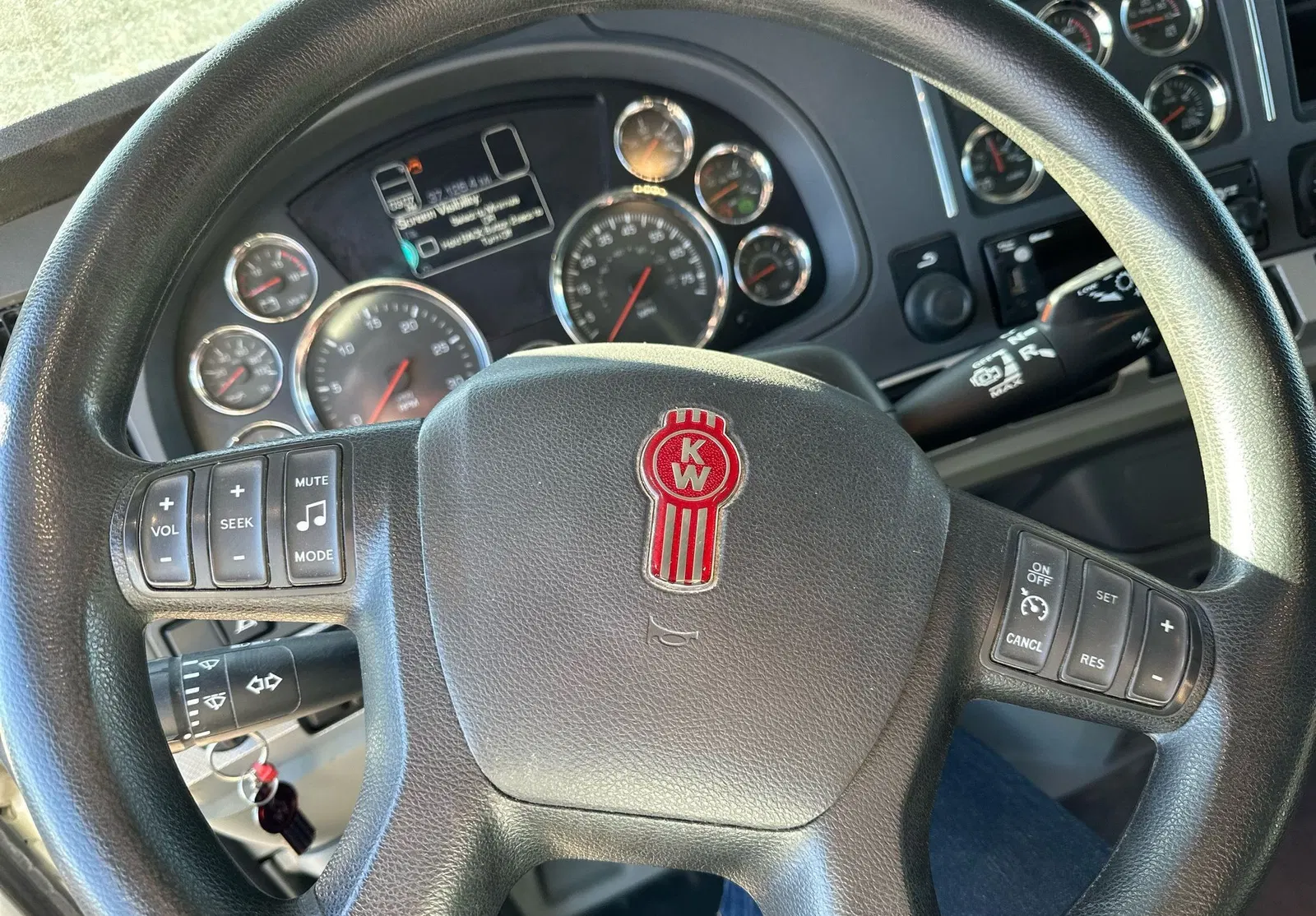 2021 Kenworth T880