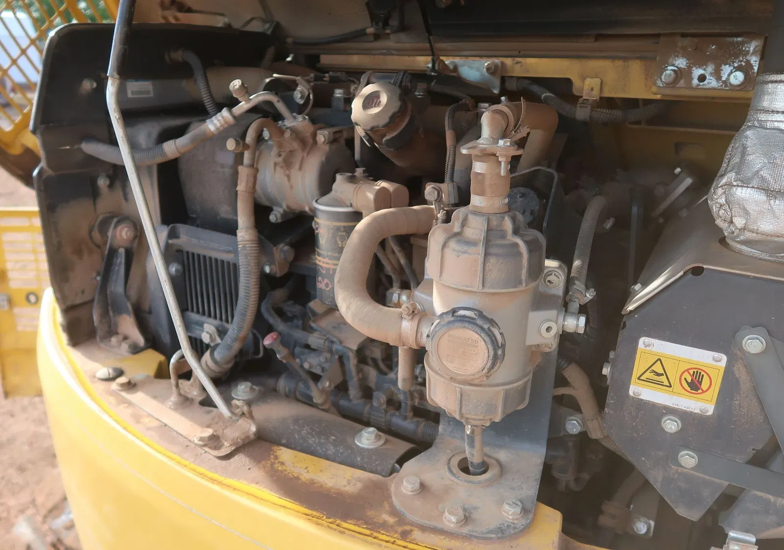 2018 Komatsu PC88MR-10
