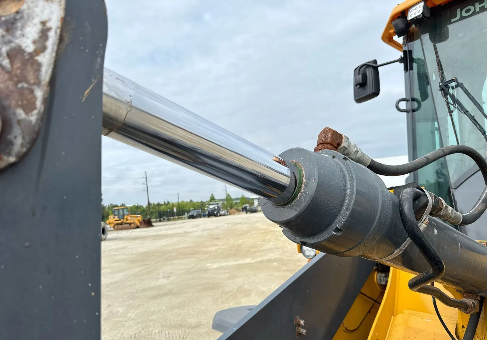 2019 John Deere 544L