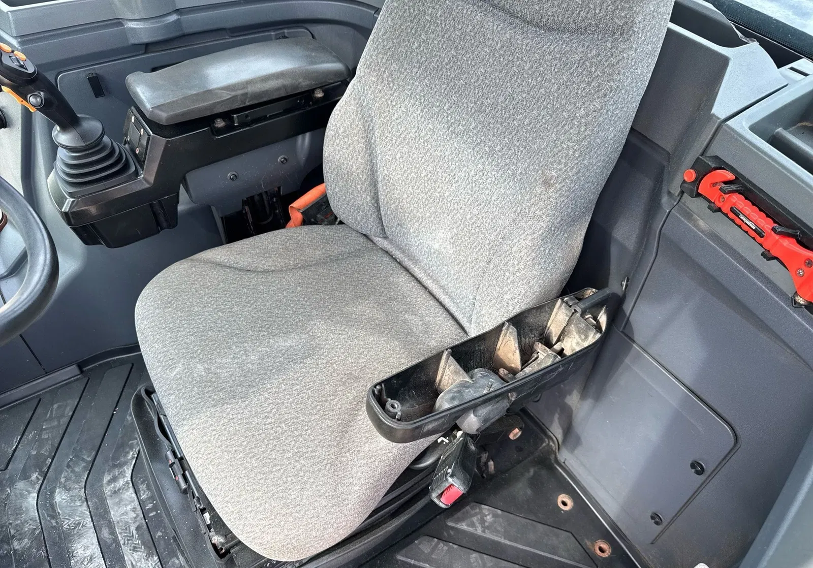 2019 John Deere 544L