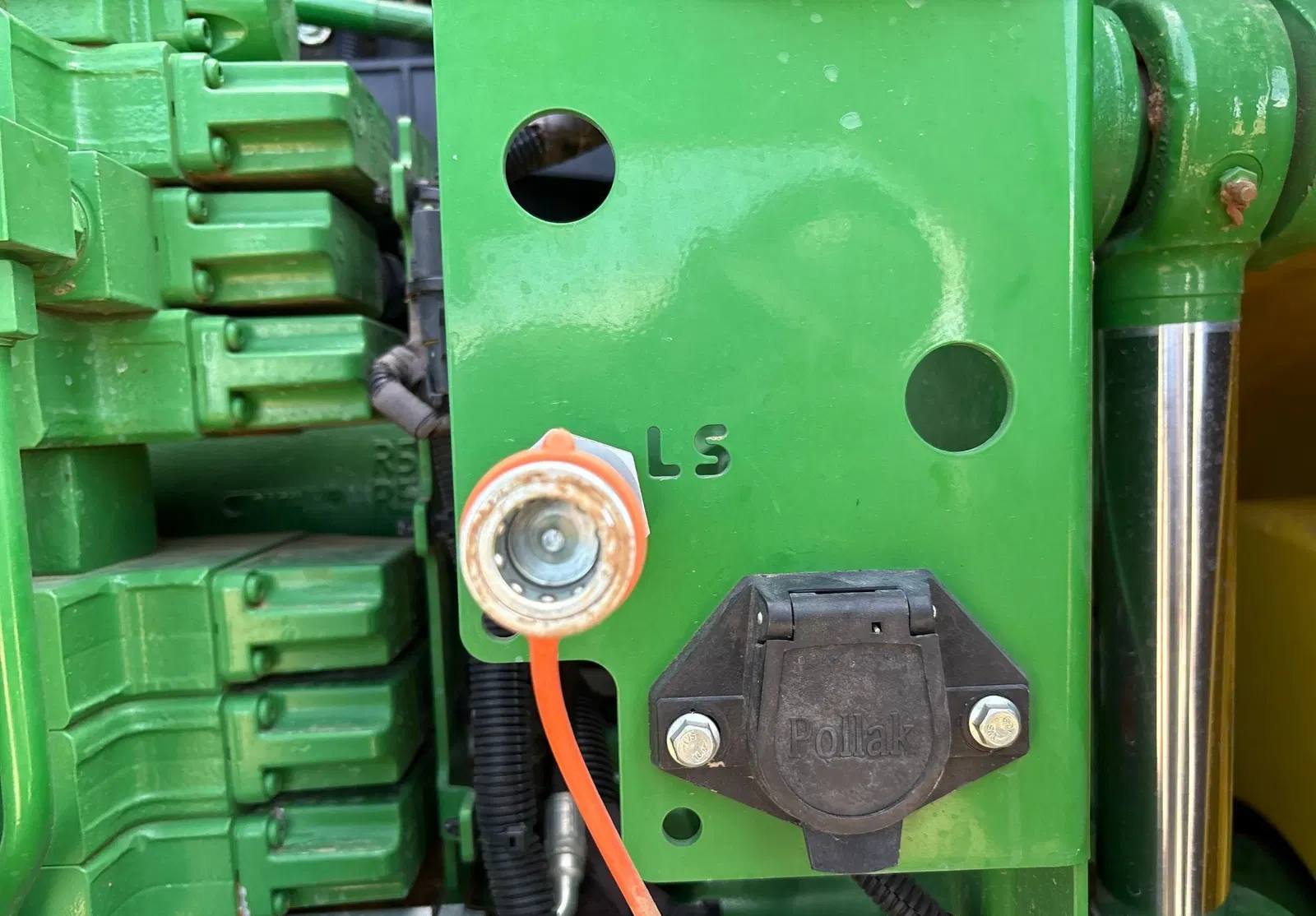 2020 John Deere 8R250