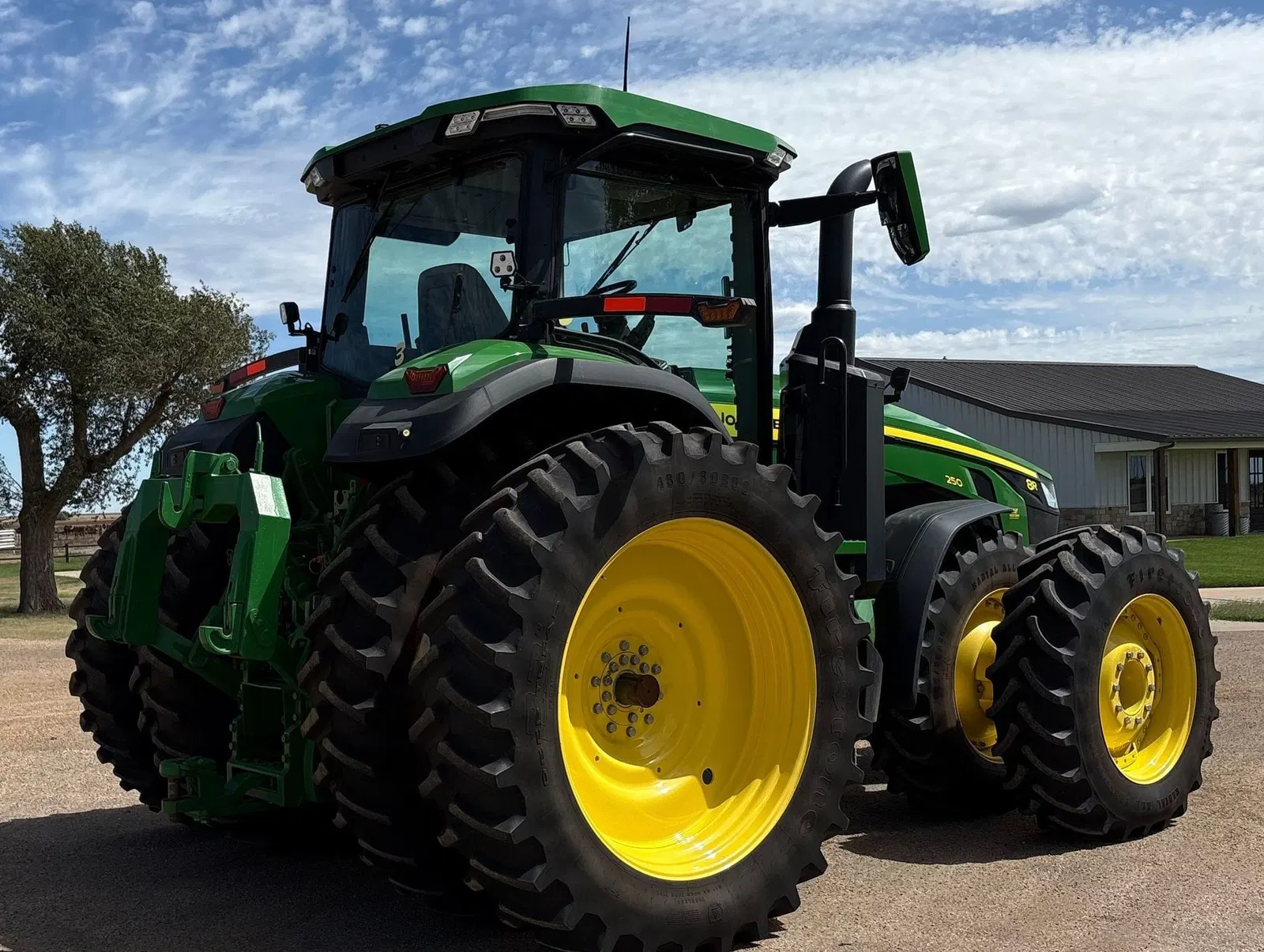 2020 John Deere 8R250