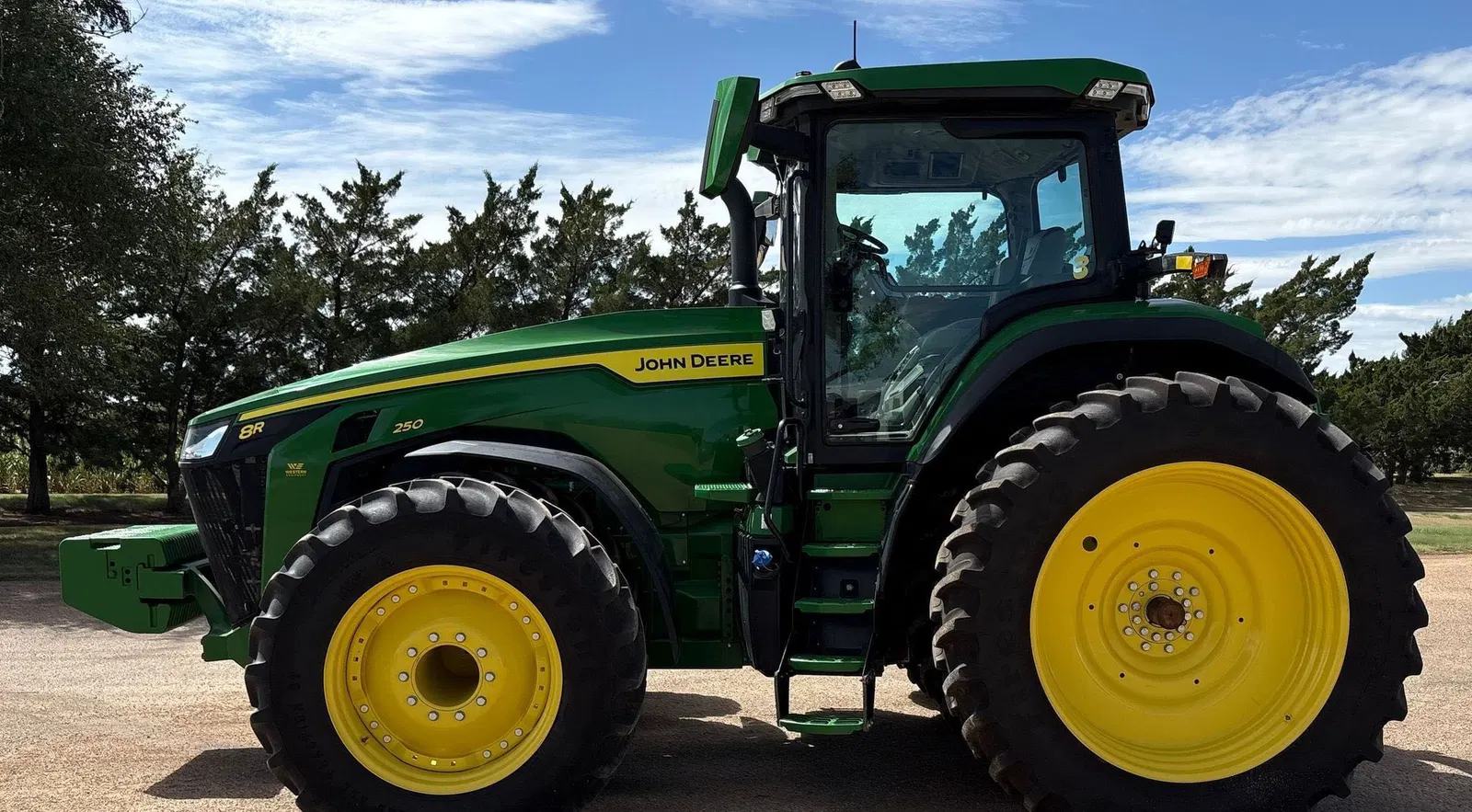 2020 John Deere 8R250