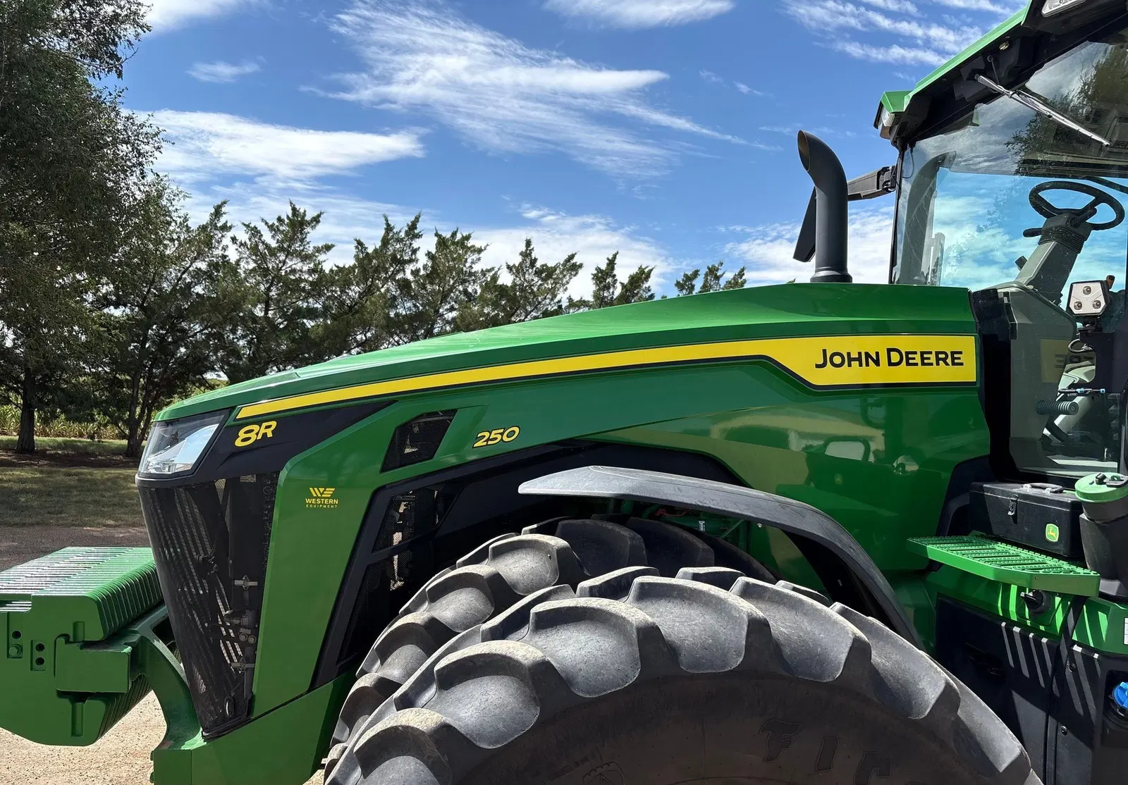 2020 John Deere 8R250