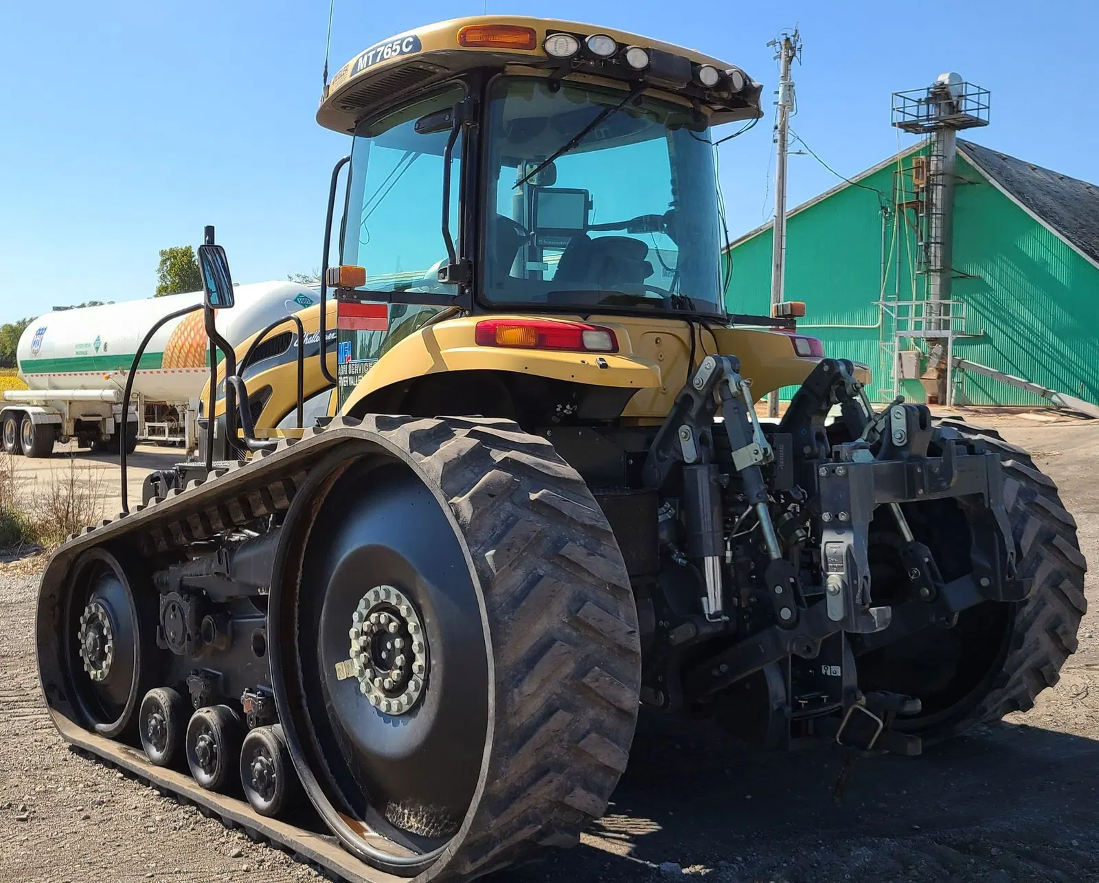2010 Challenger MT765C
