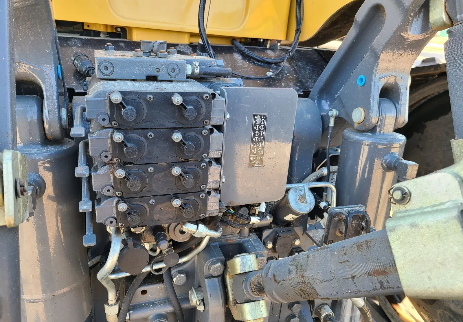 2010 Challenger MT765C