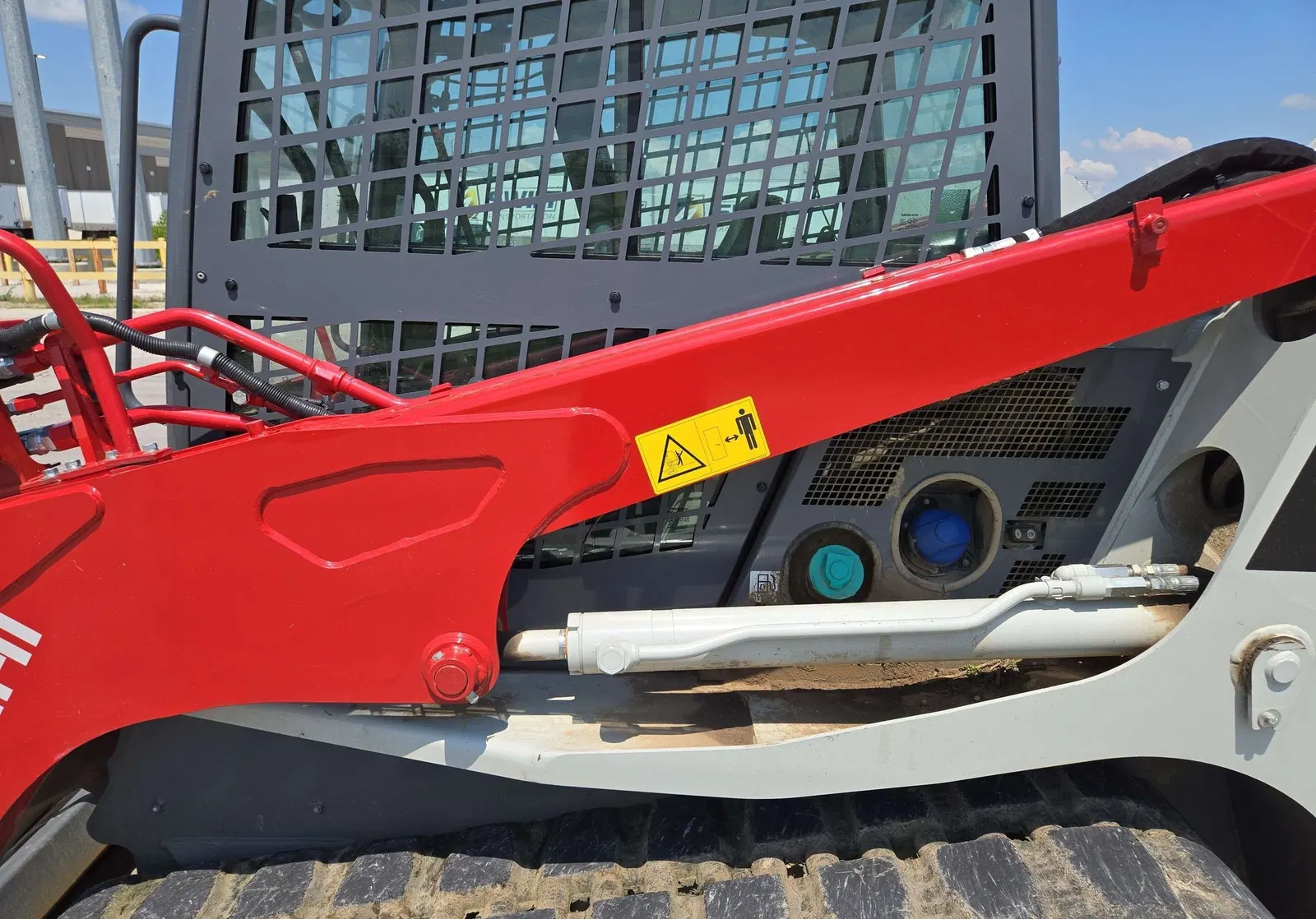 2023 Takeuchi TL12R-2