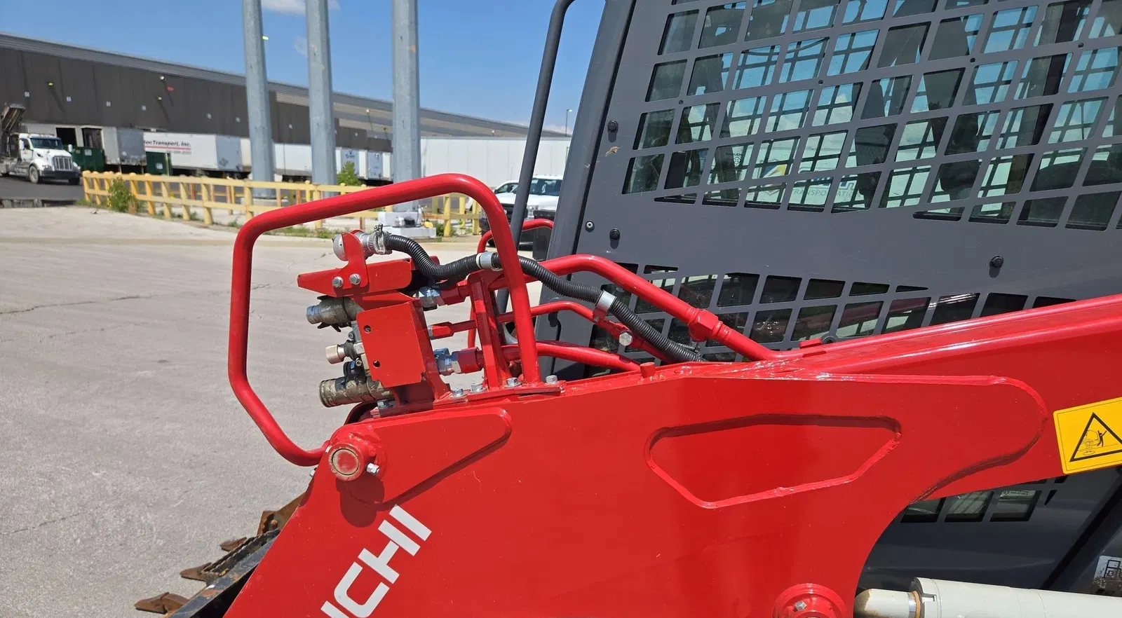 2023 Takeuchi TL12R-2