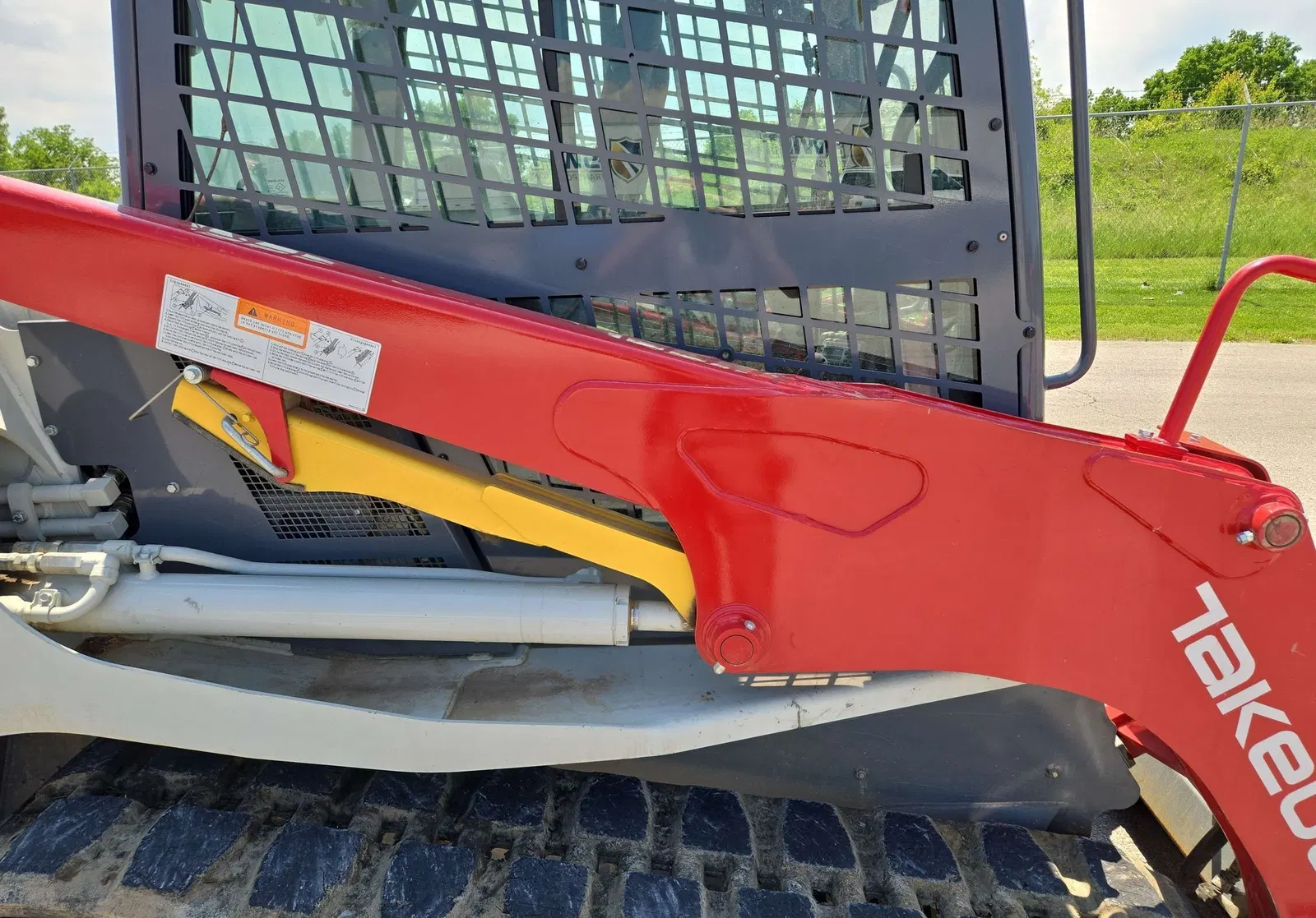 2023 Takeuchi TL12R-2