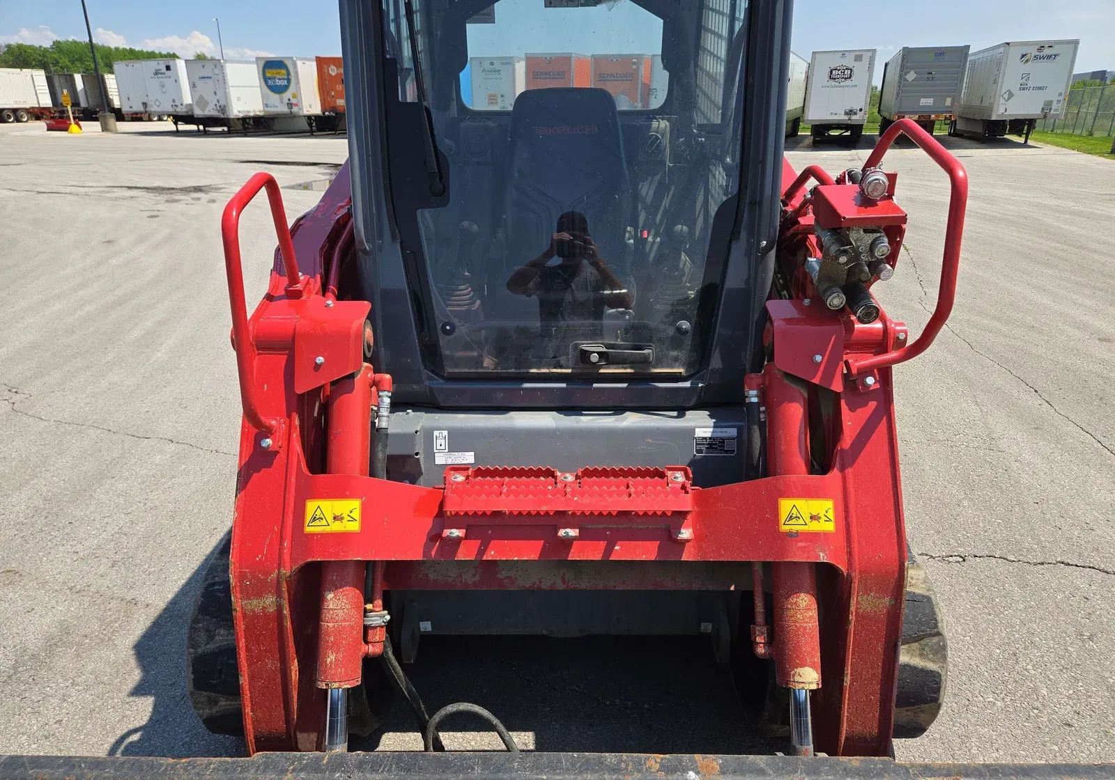 2023 Takeuchi TL12R-2
