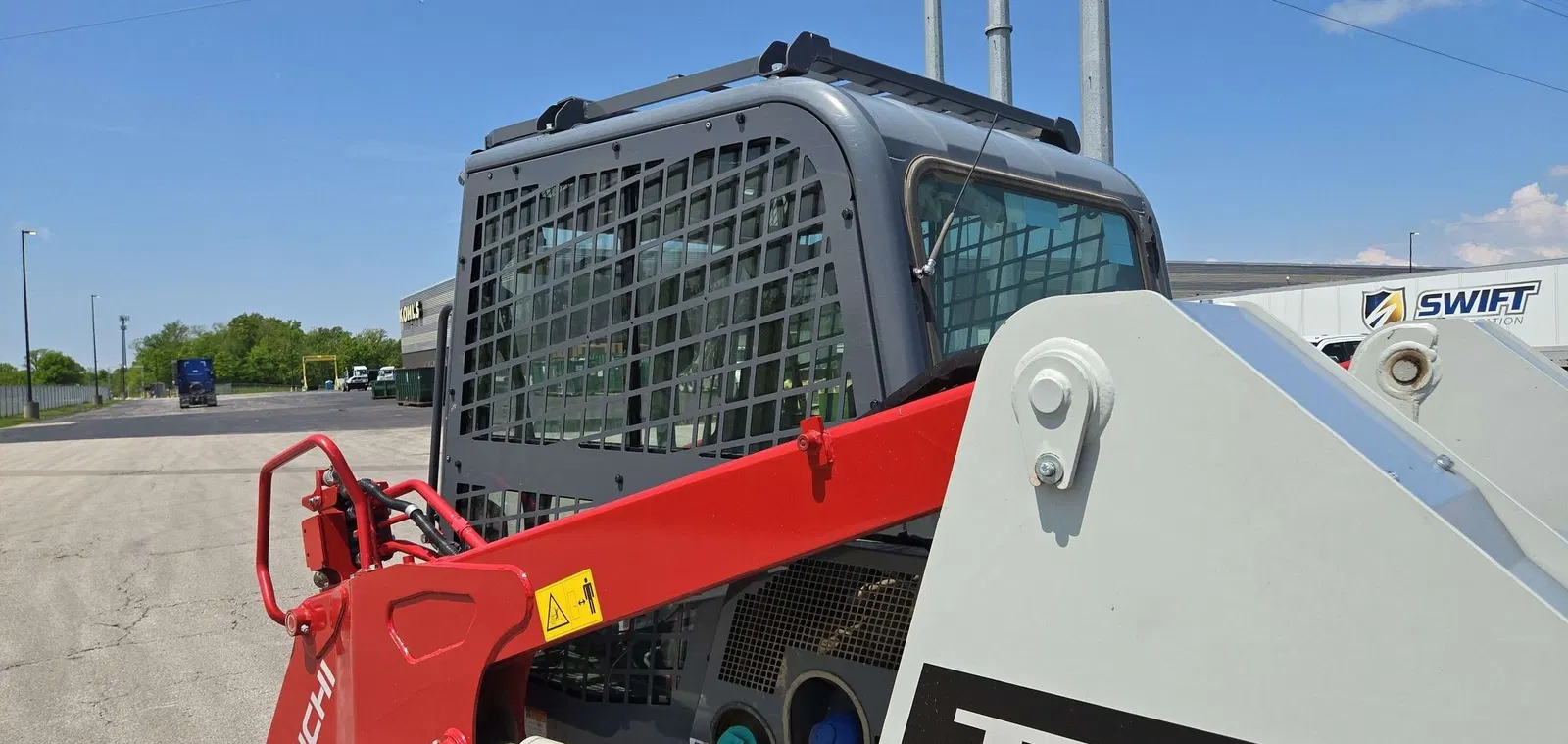2023 Takeuchi TL12R-2