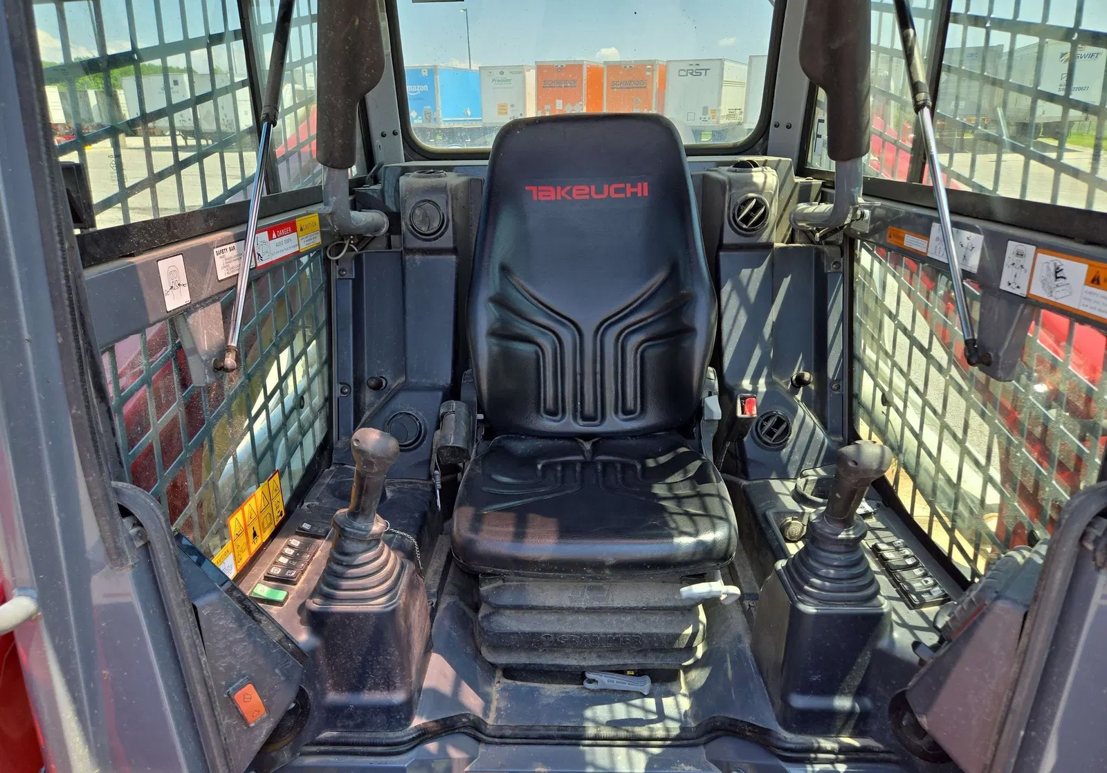 2023 Takeuchi TL12R-2