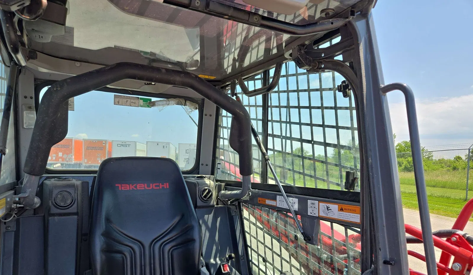 2023 Takeuchi TL12R-2