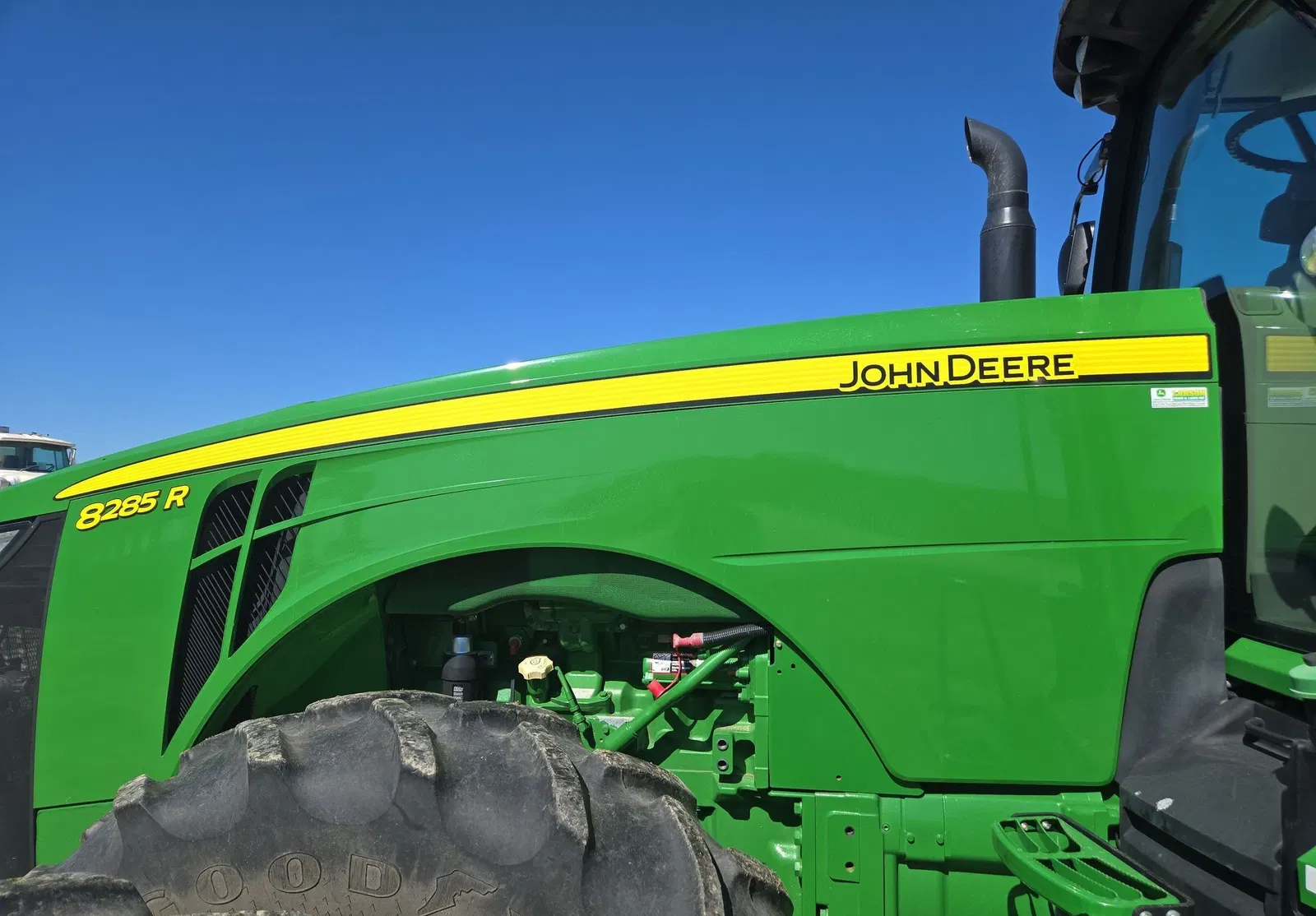 2012 John Deere 8285R