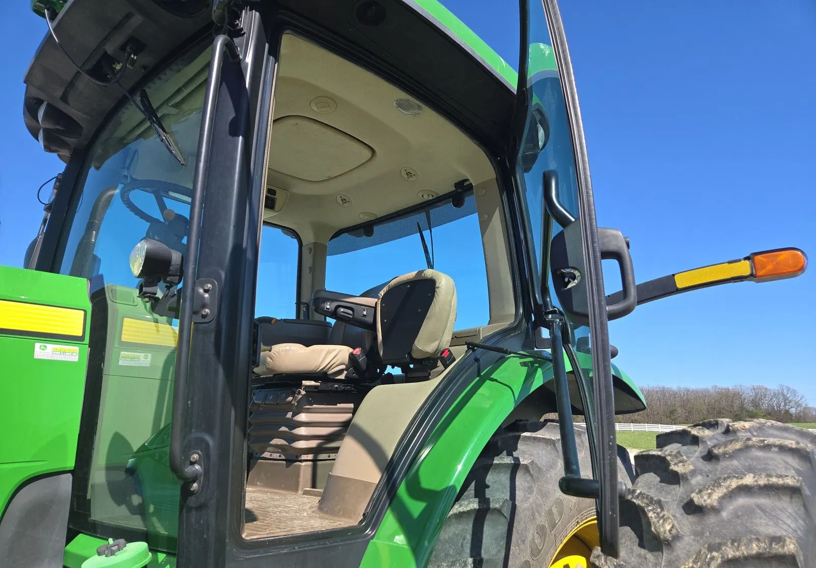 2012 John Deere 8285R