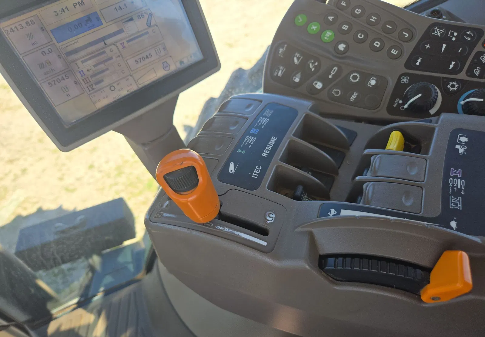 2012 John Deere 8285R