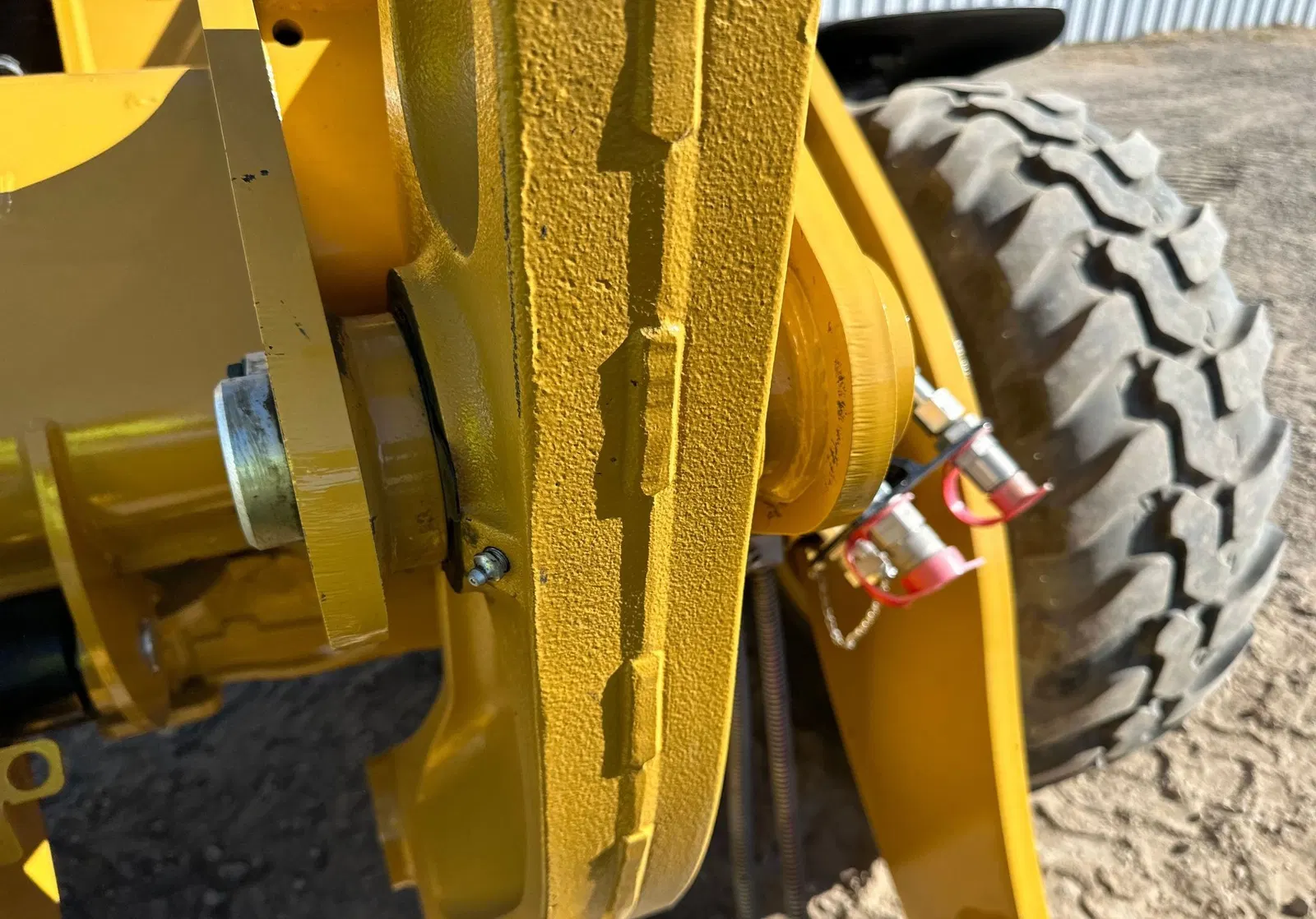 2022 Caterpillar 908M