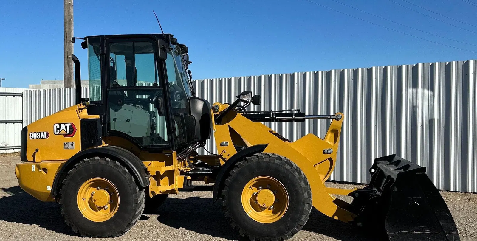 2022 Caterpillar 908M