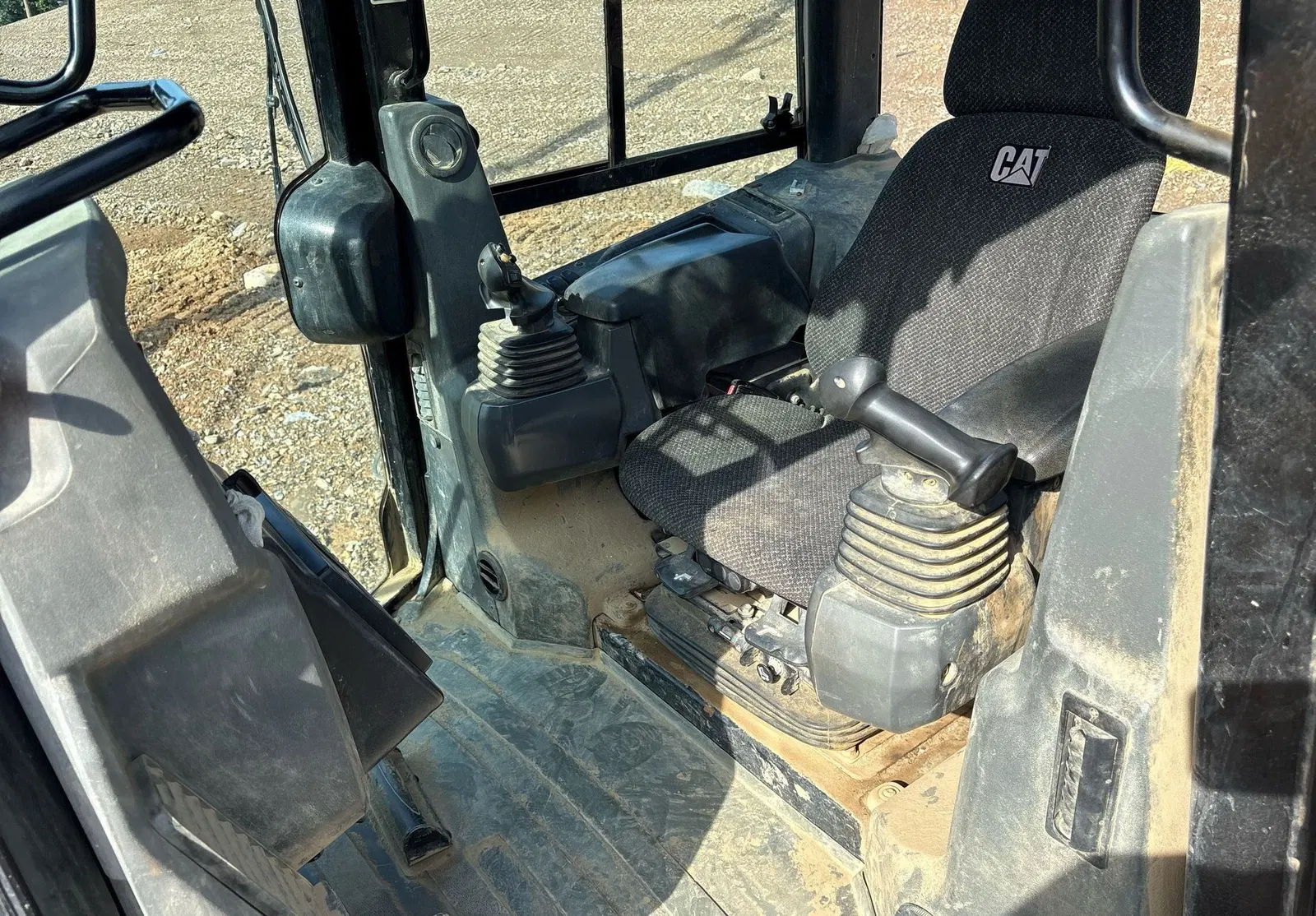 2023 Caterpillar D5K2