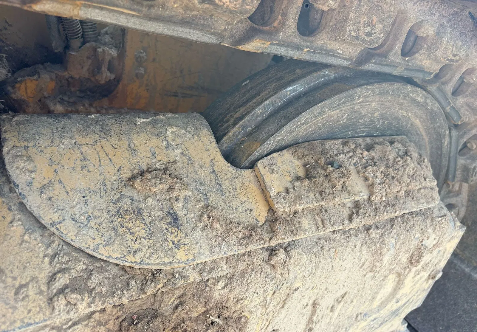 2023 Caterpillar D5K2