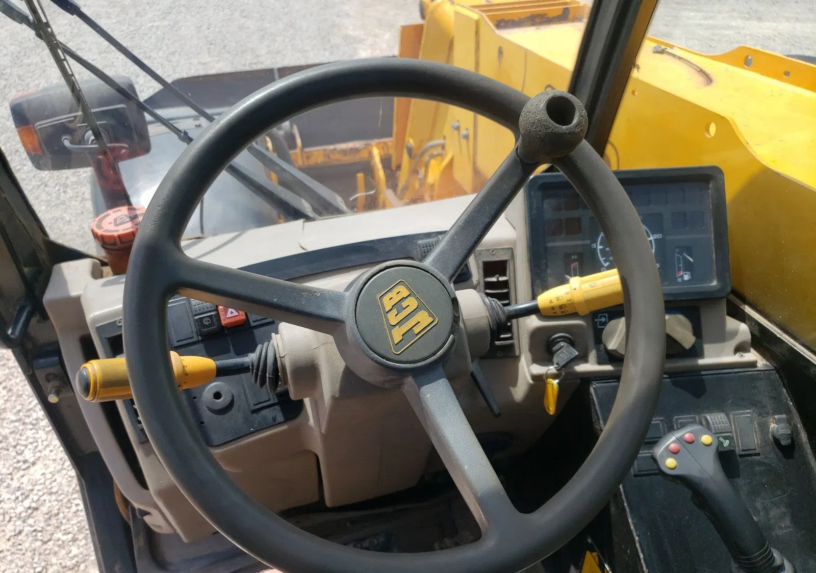 2001 JCB 540