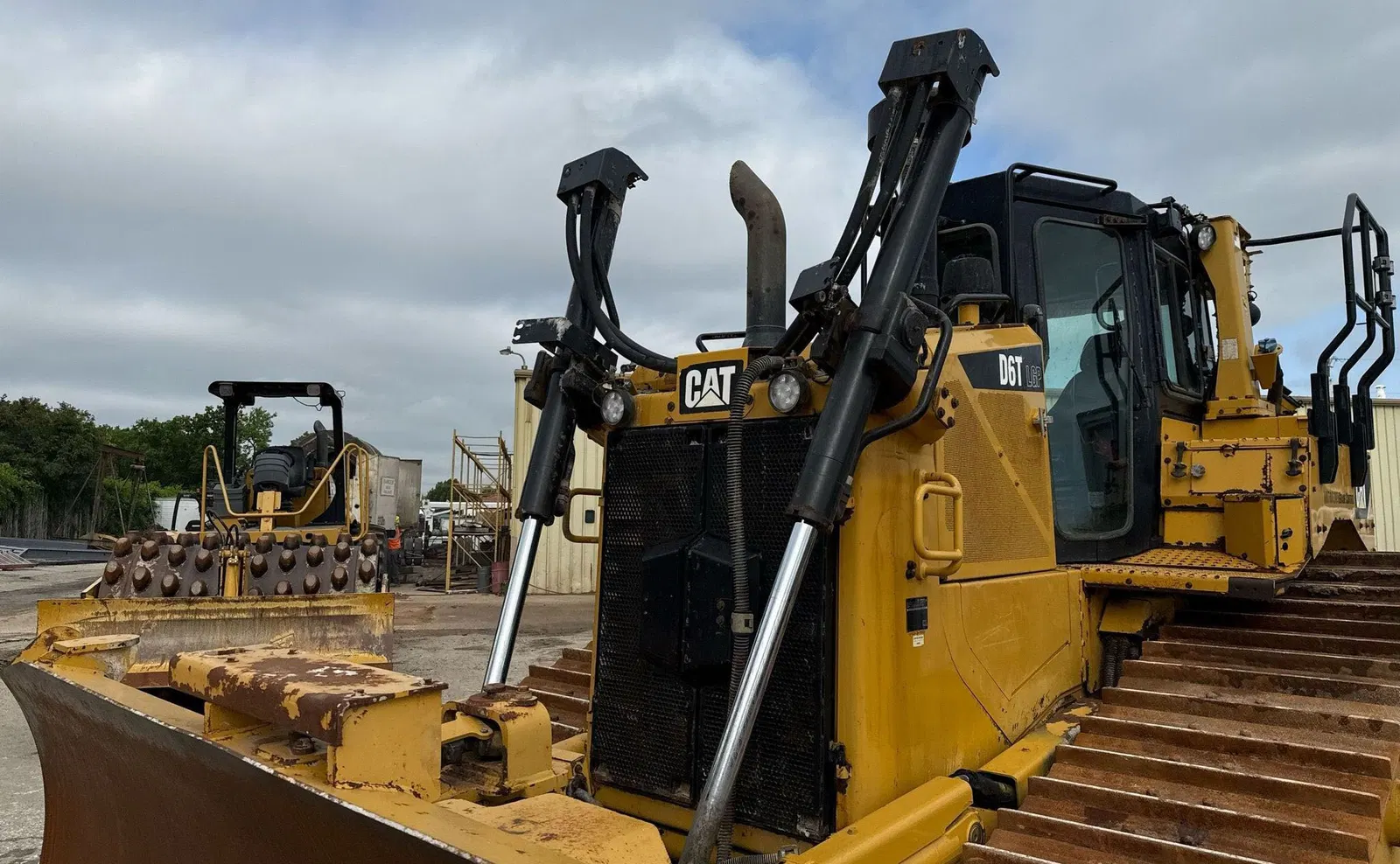2017 Caterpillar D6T