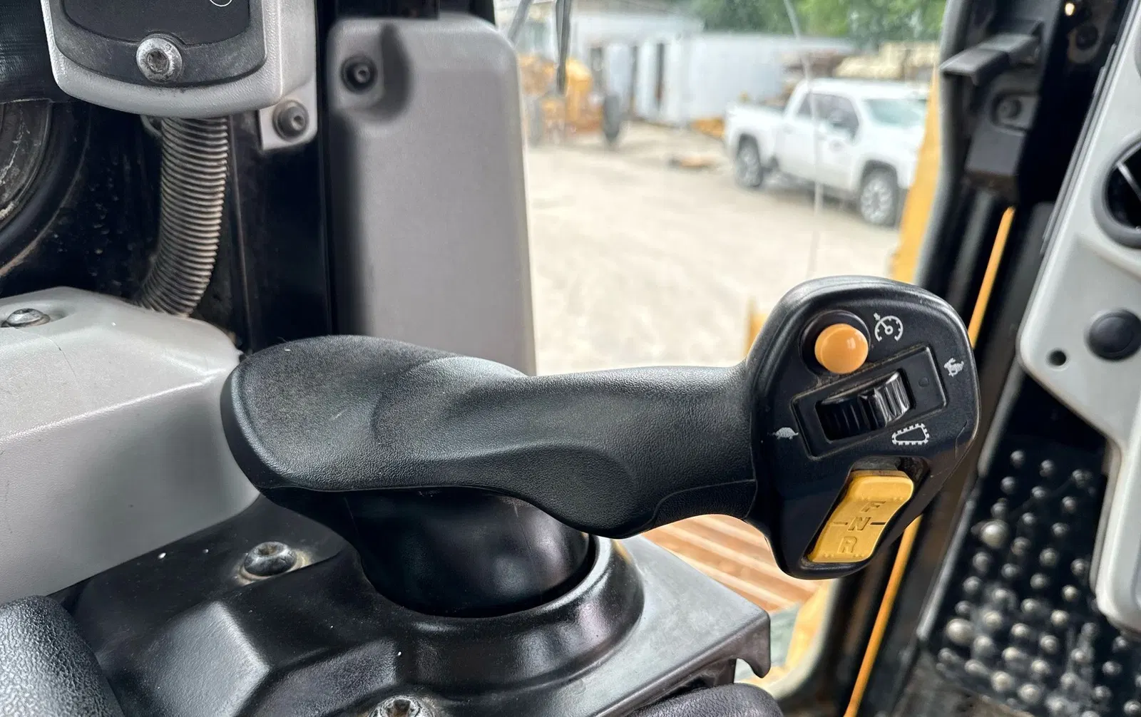 2017 Caterpillar D6T