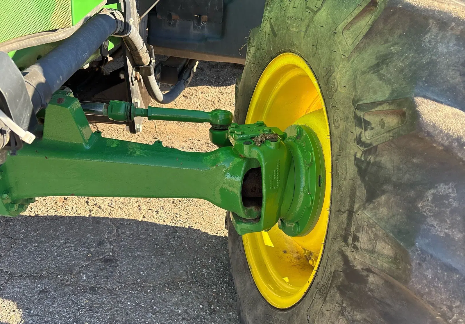 2017 John Deere 6110M